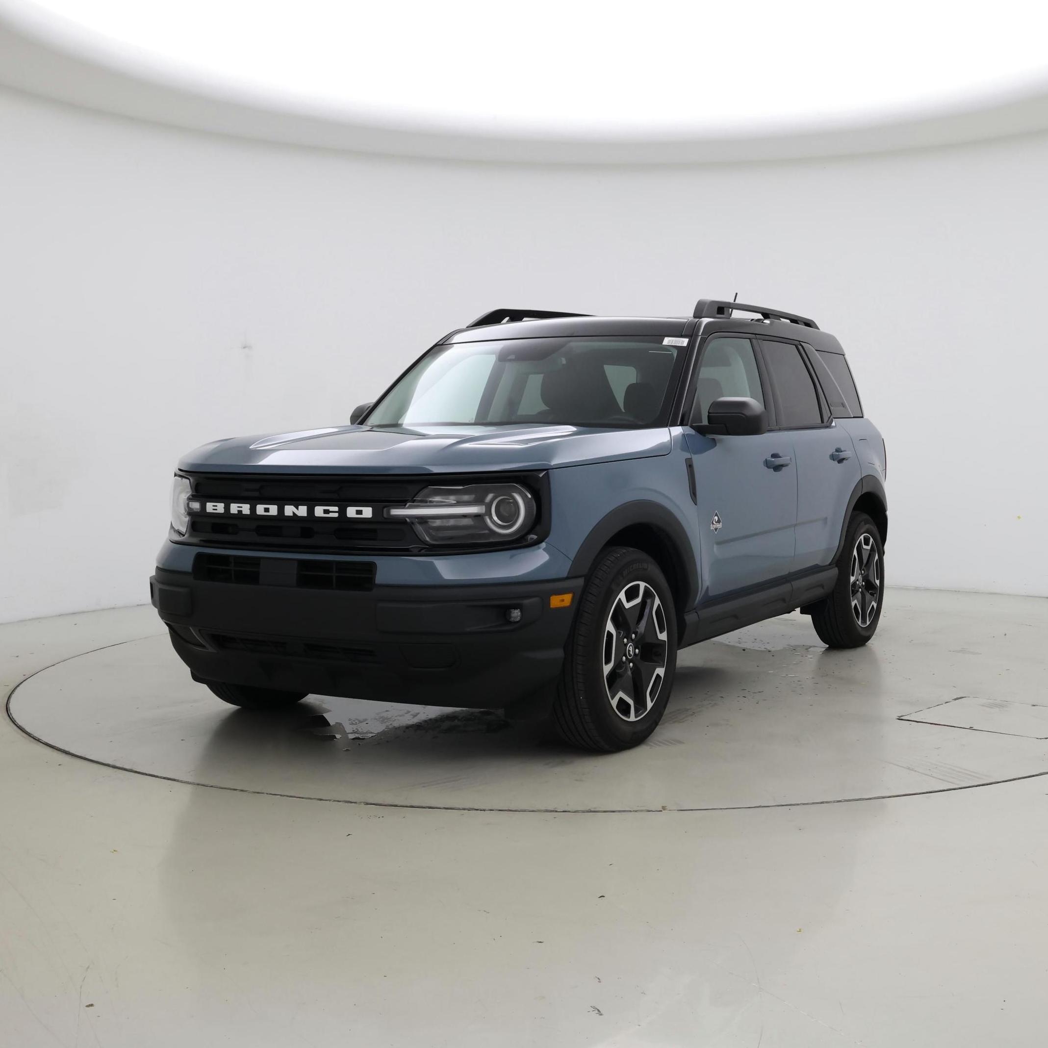 Thumbnail: 2023 Ford Bronco Sport - 4
