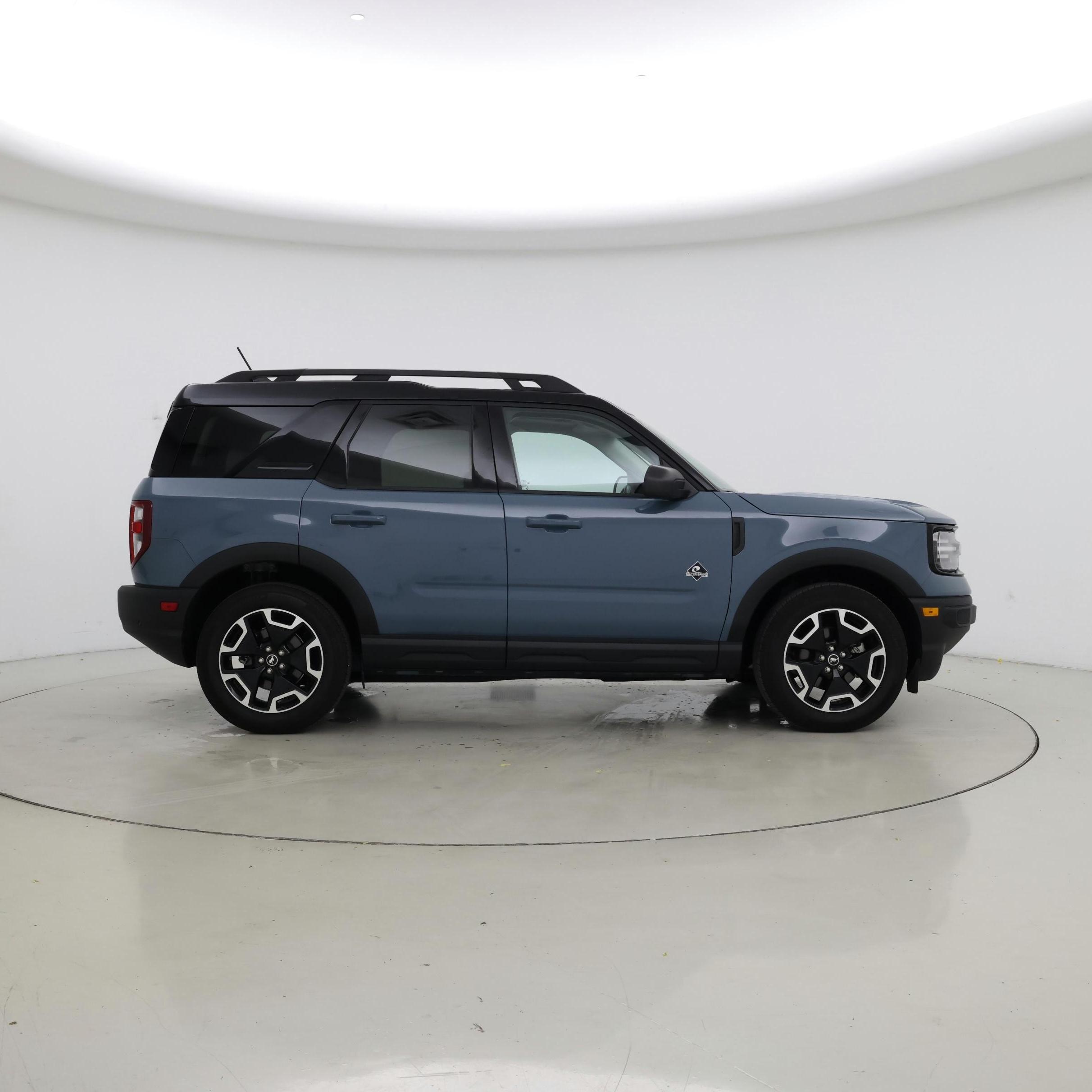 Thumbnail: 2023 Ford Bronco Sport - 7