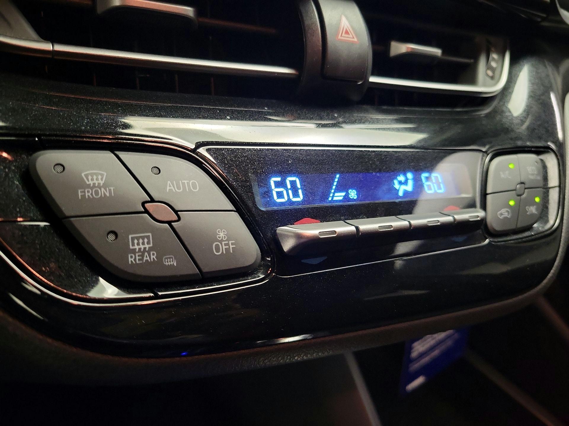 Thumbnail: 2019 Toyota C-HR - 16