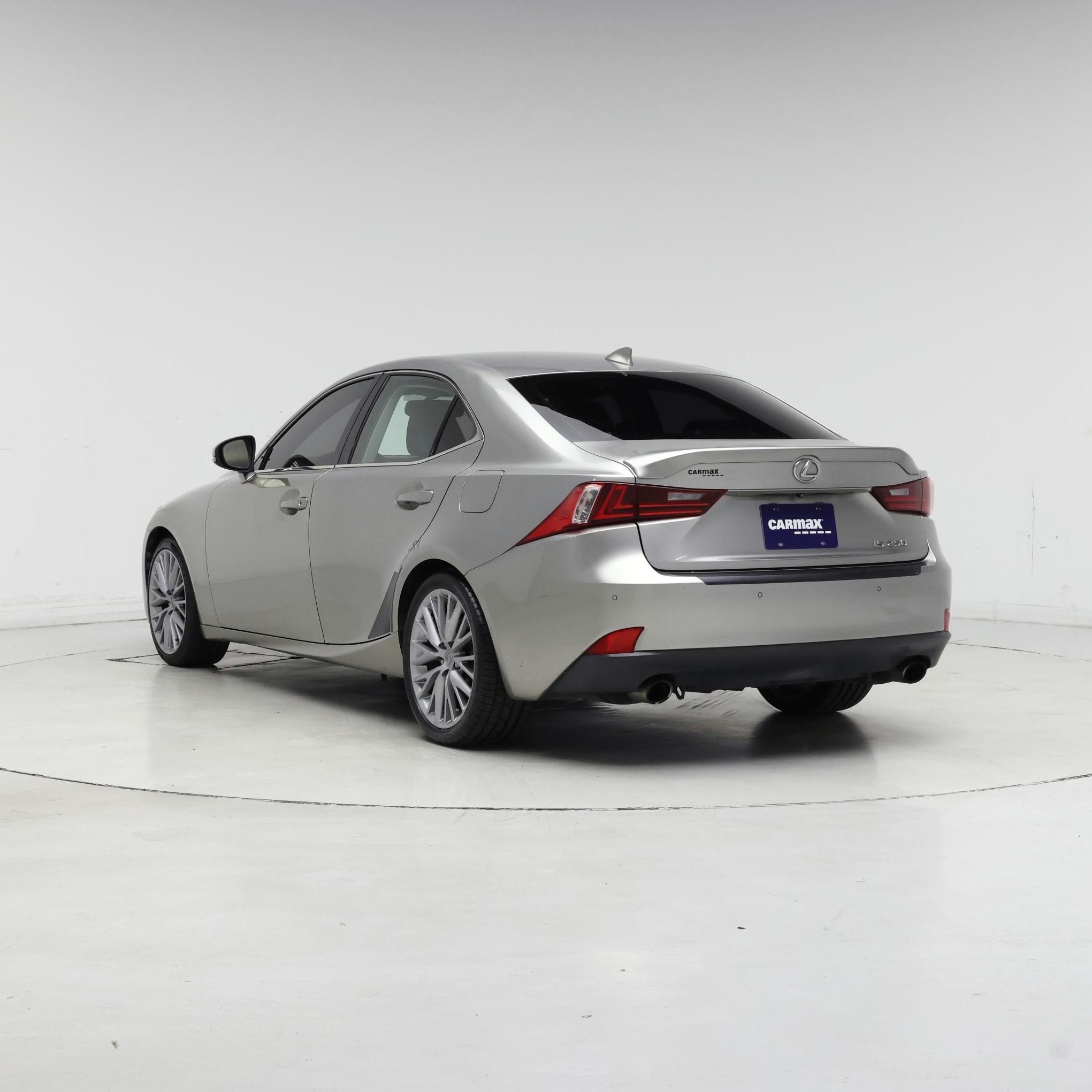 Thumbnail: 2015 Lexus IS - 2