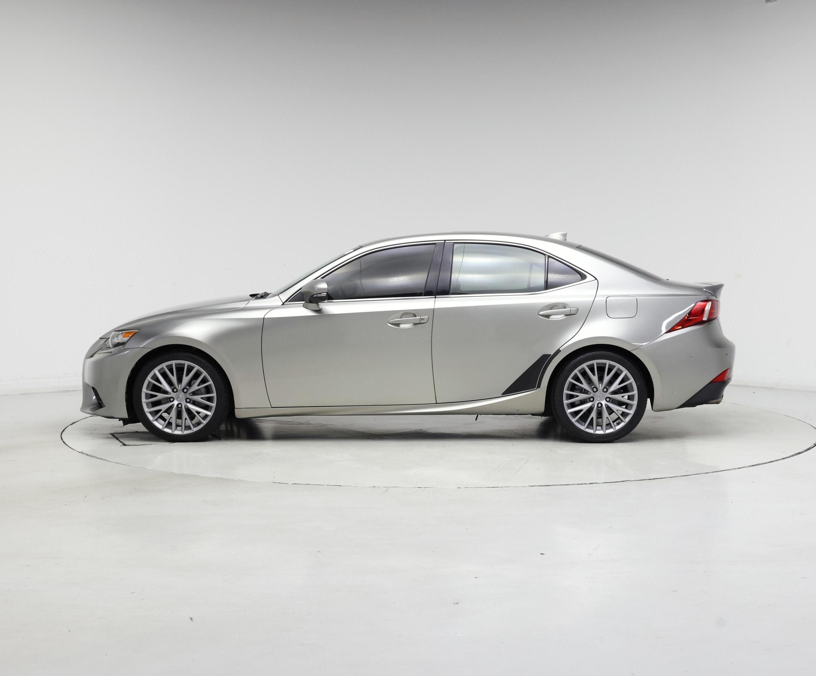 Thumbnail: 2015 Lexus IS - 3