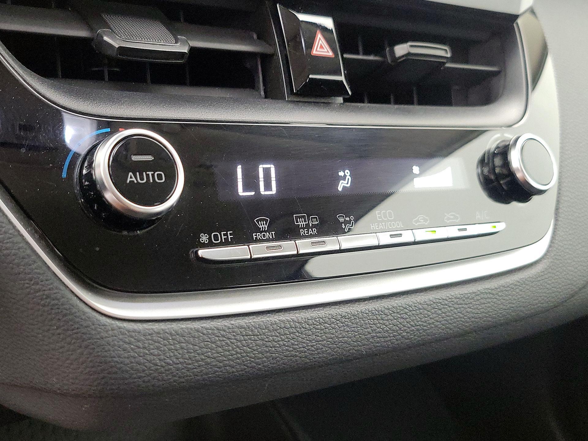 Thumbnail: 2021 Toyota Corolla - 16