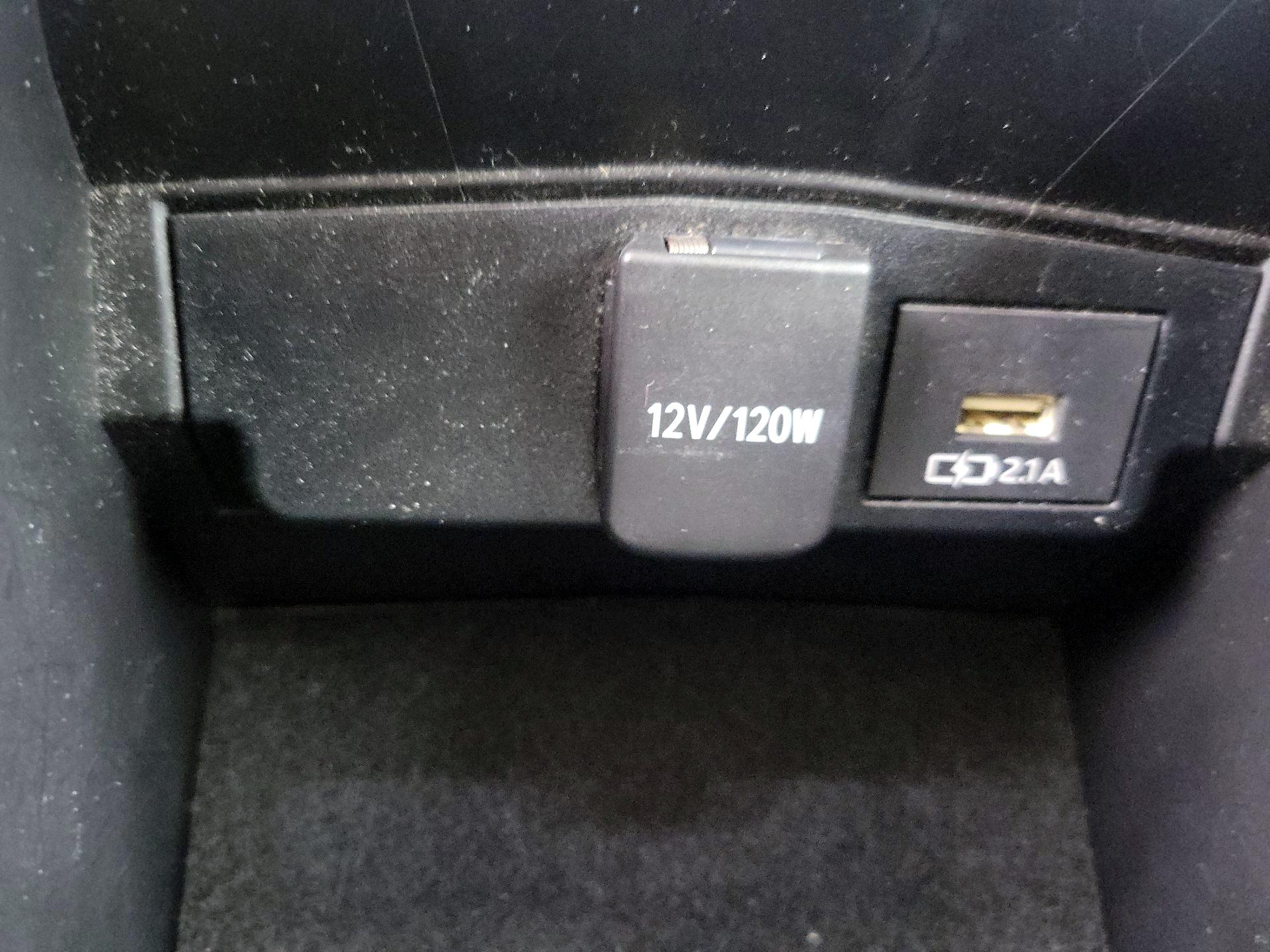 Thumbnail: 2021 Toyota Corolla - 18