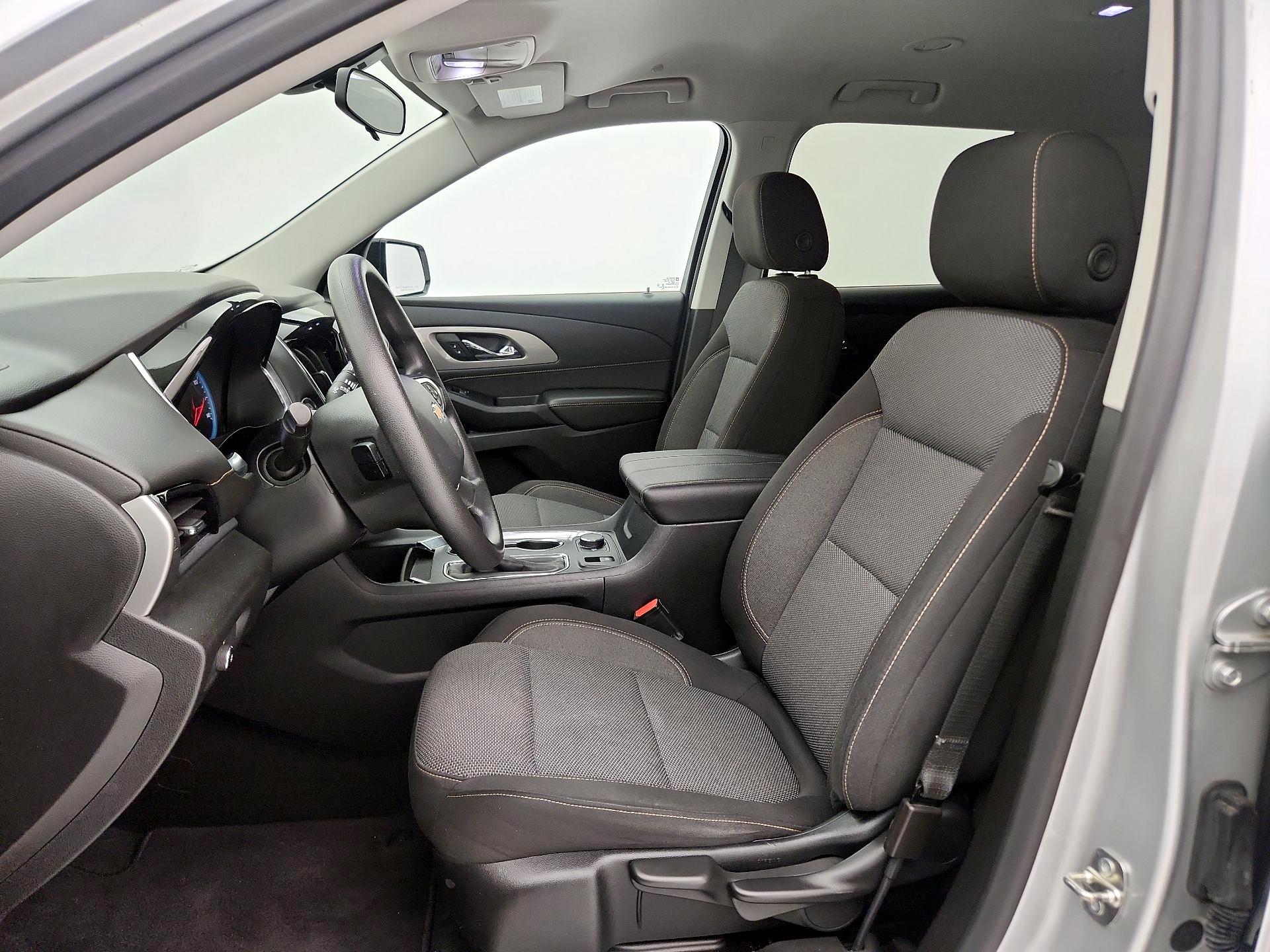 Thumbnail: 2020 Chevrolet Traverse - 11
