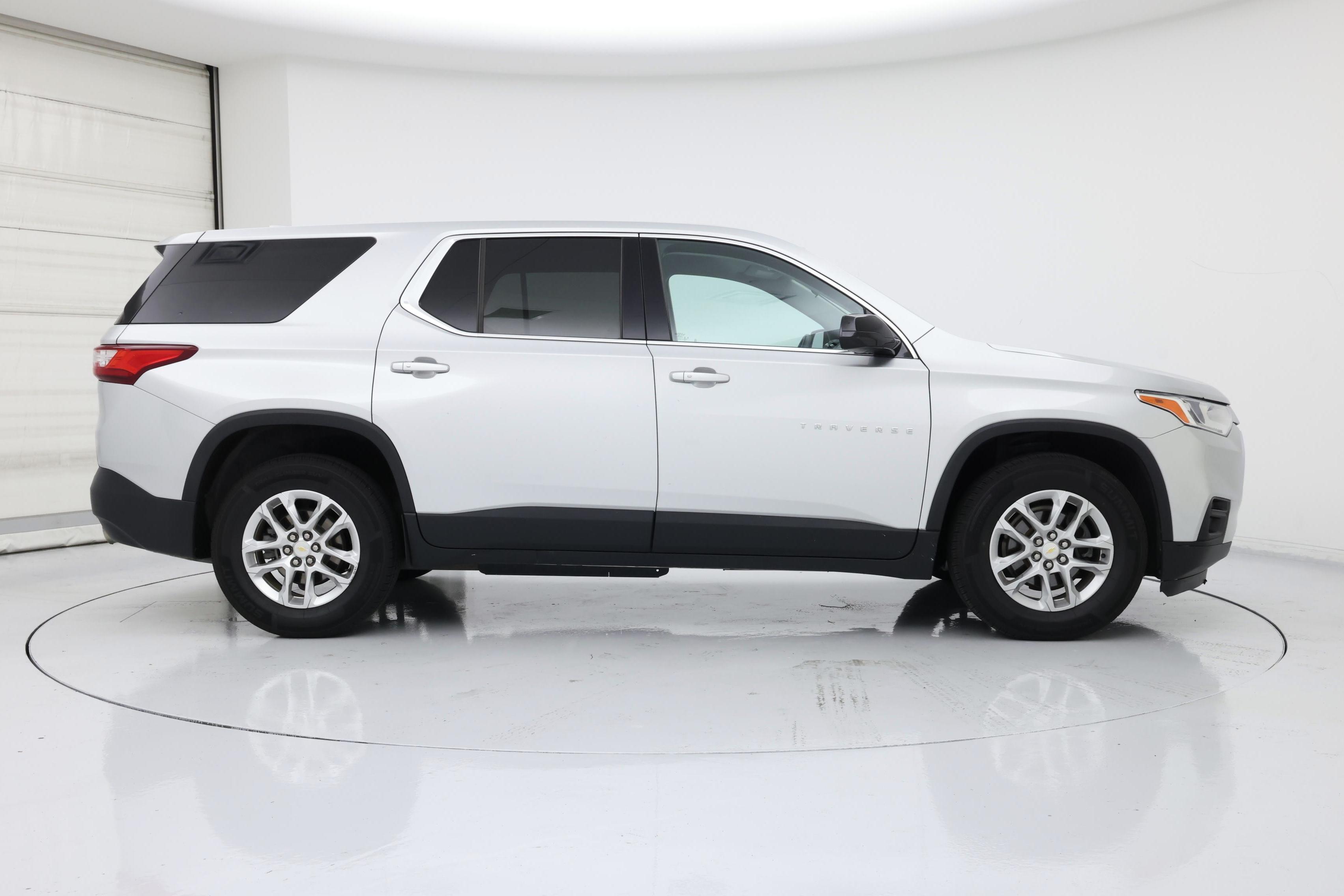 Thumbnail: 2020 Chevrolet Traverse - 7