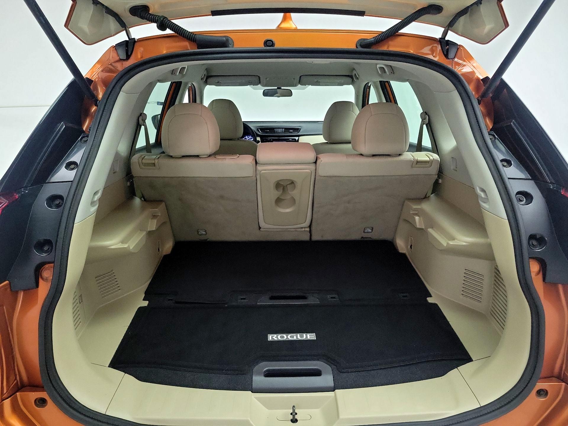 Thumbnail: 2017 Nissan Rogue - 20