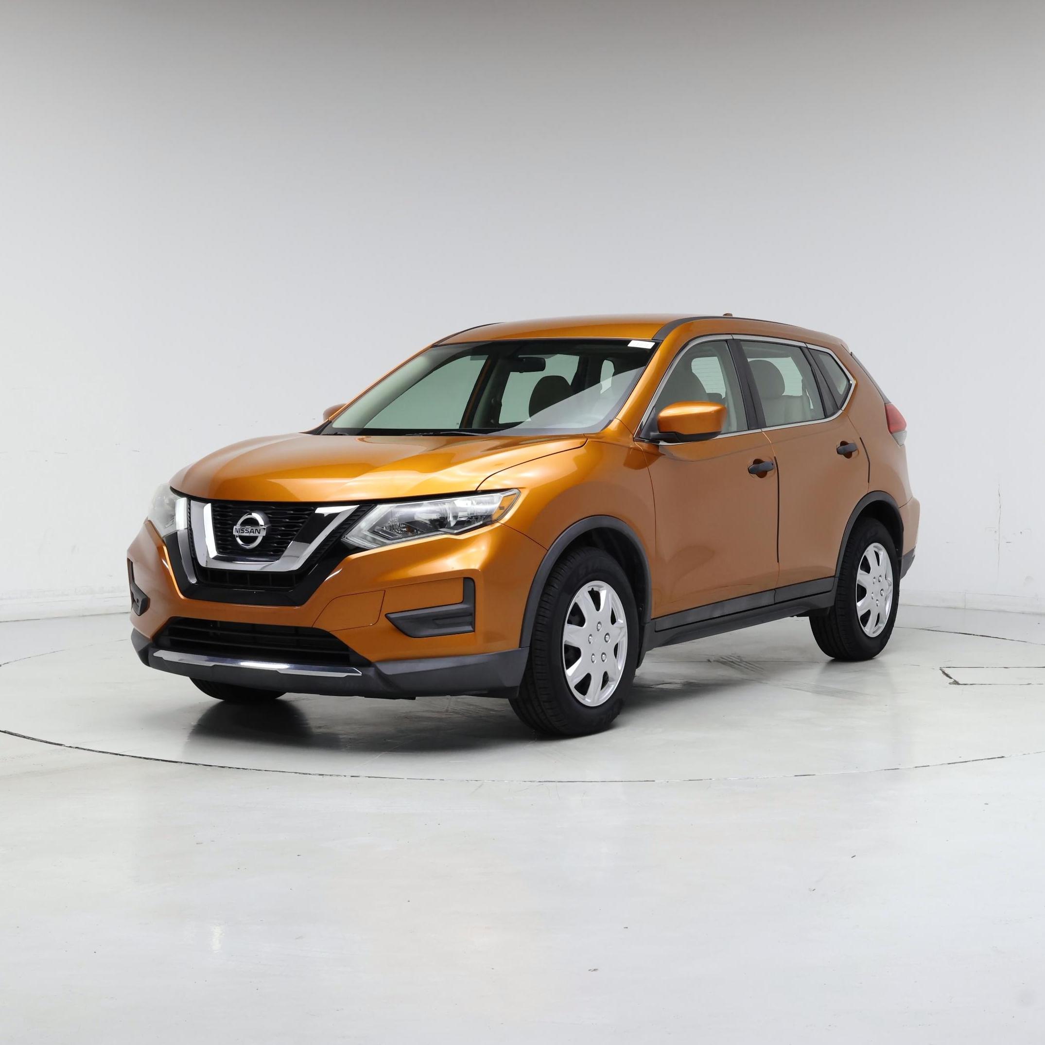 Thumbnail: 2017 Nissan Rogue - 4