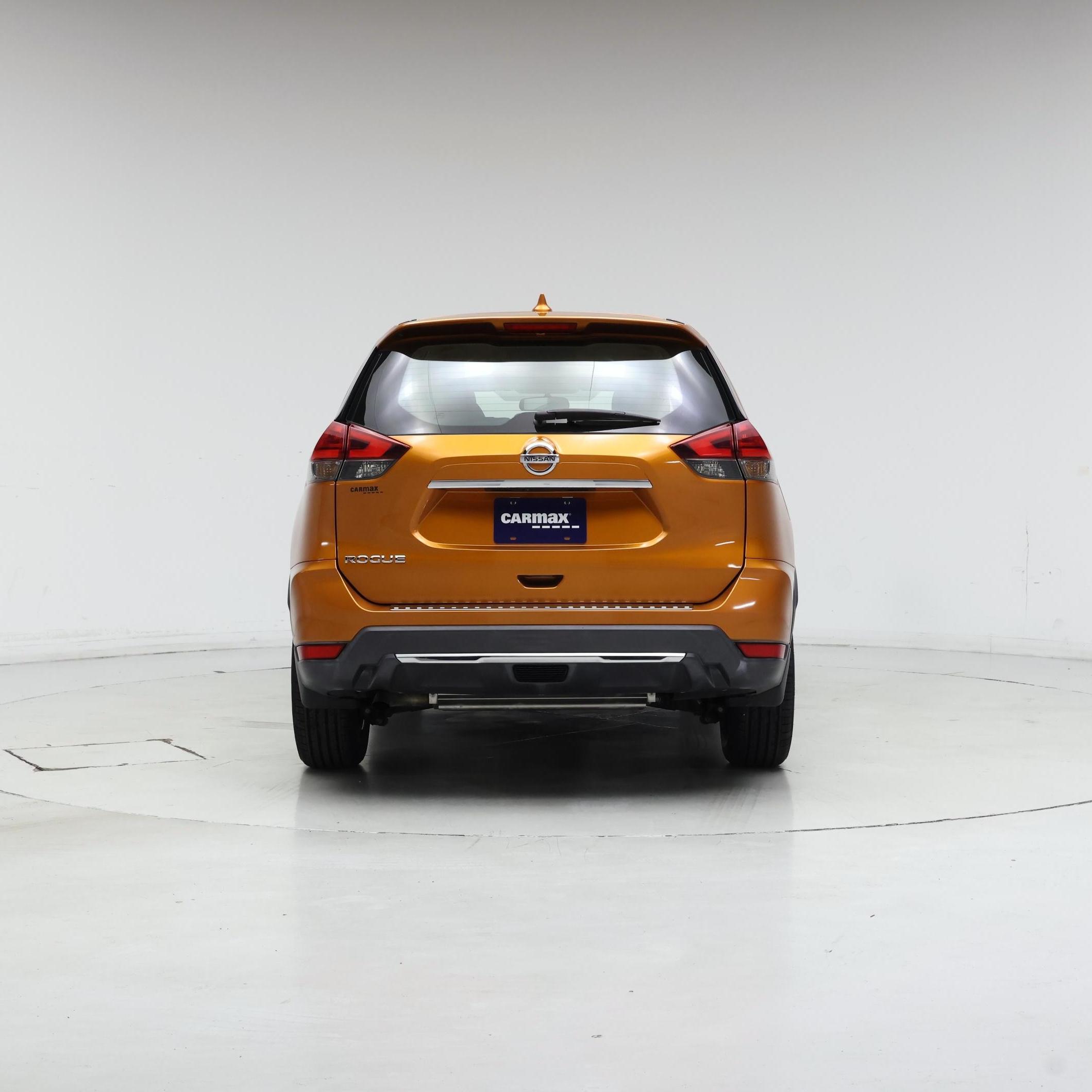 Thumbnail: 2017 Nissan Rogue - 6