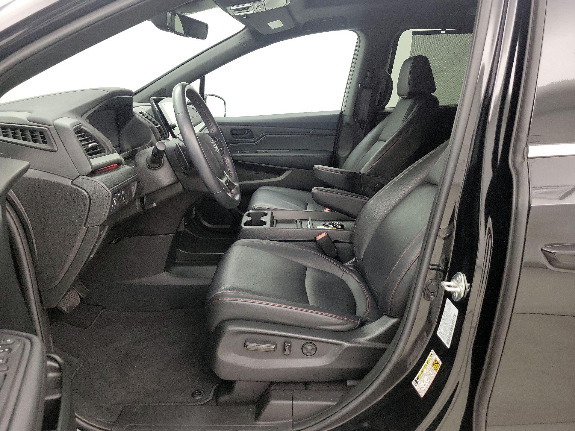 Thumbnail: 2023 Honda Odyssey - 11