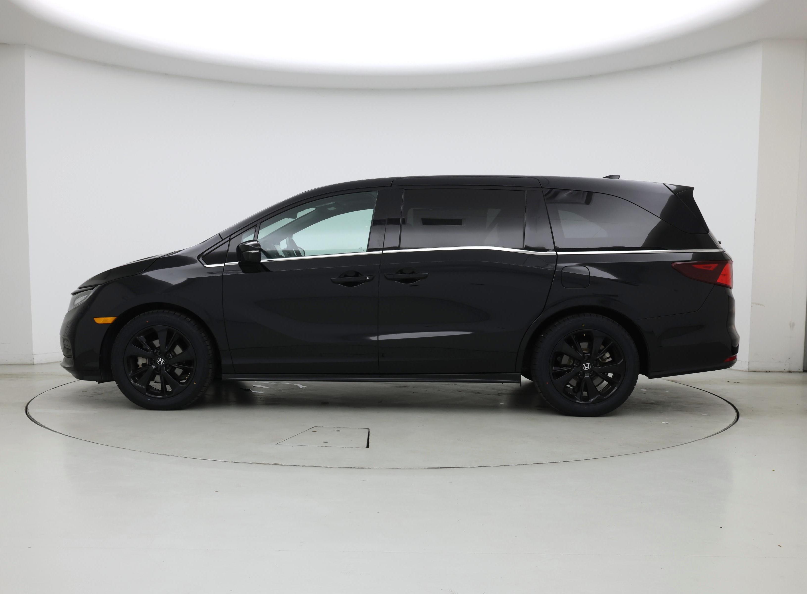 Thumbnail: 2023 Honda Odyssey - 3