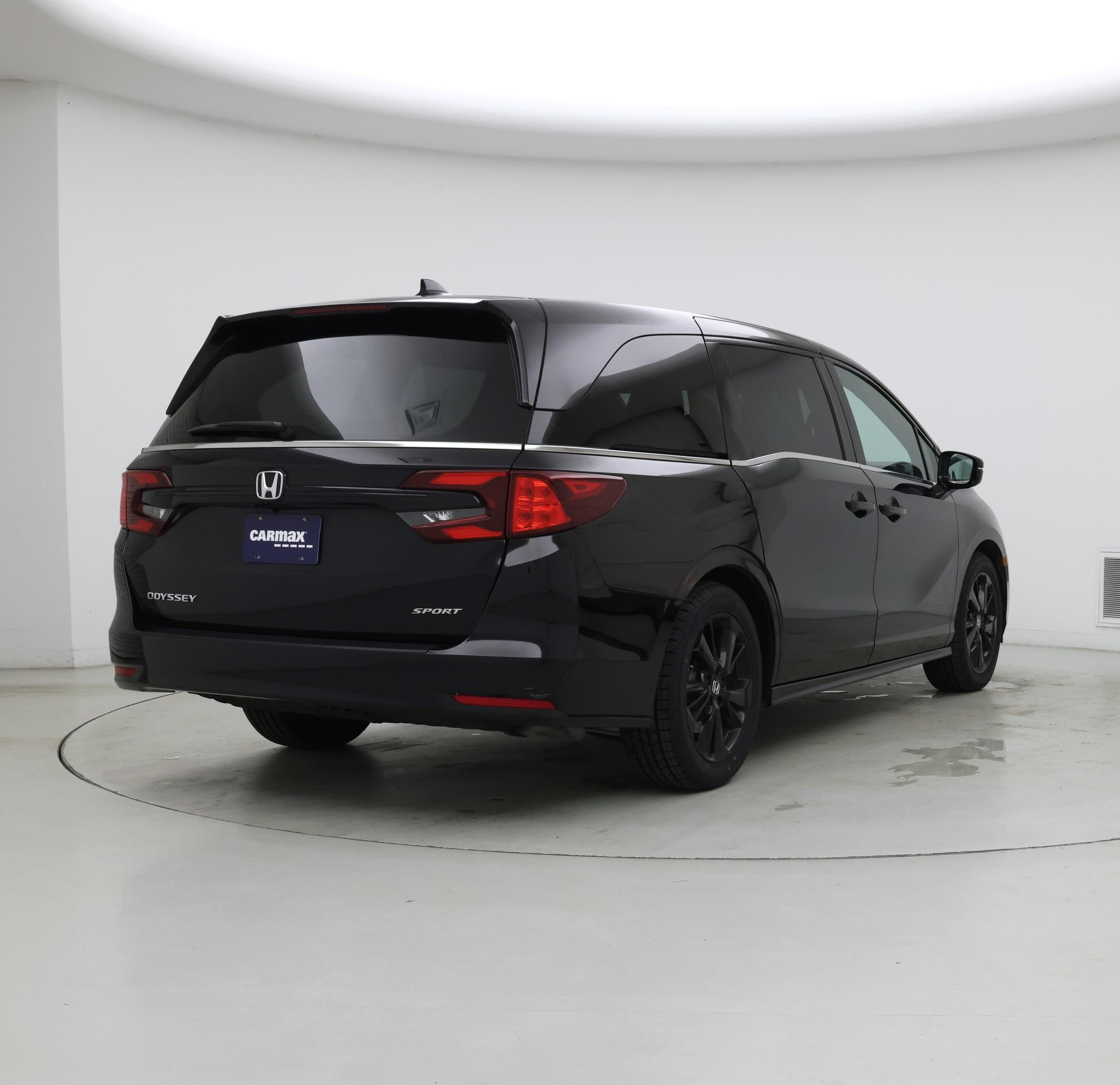 Thumbnail: 2023 Honda Odyssey - 8