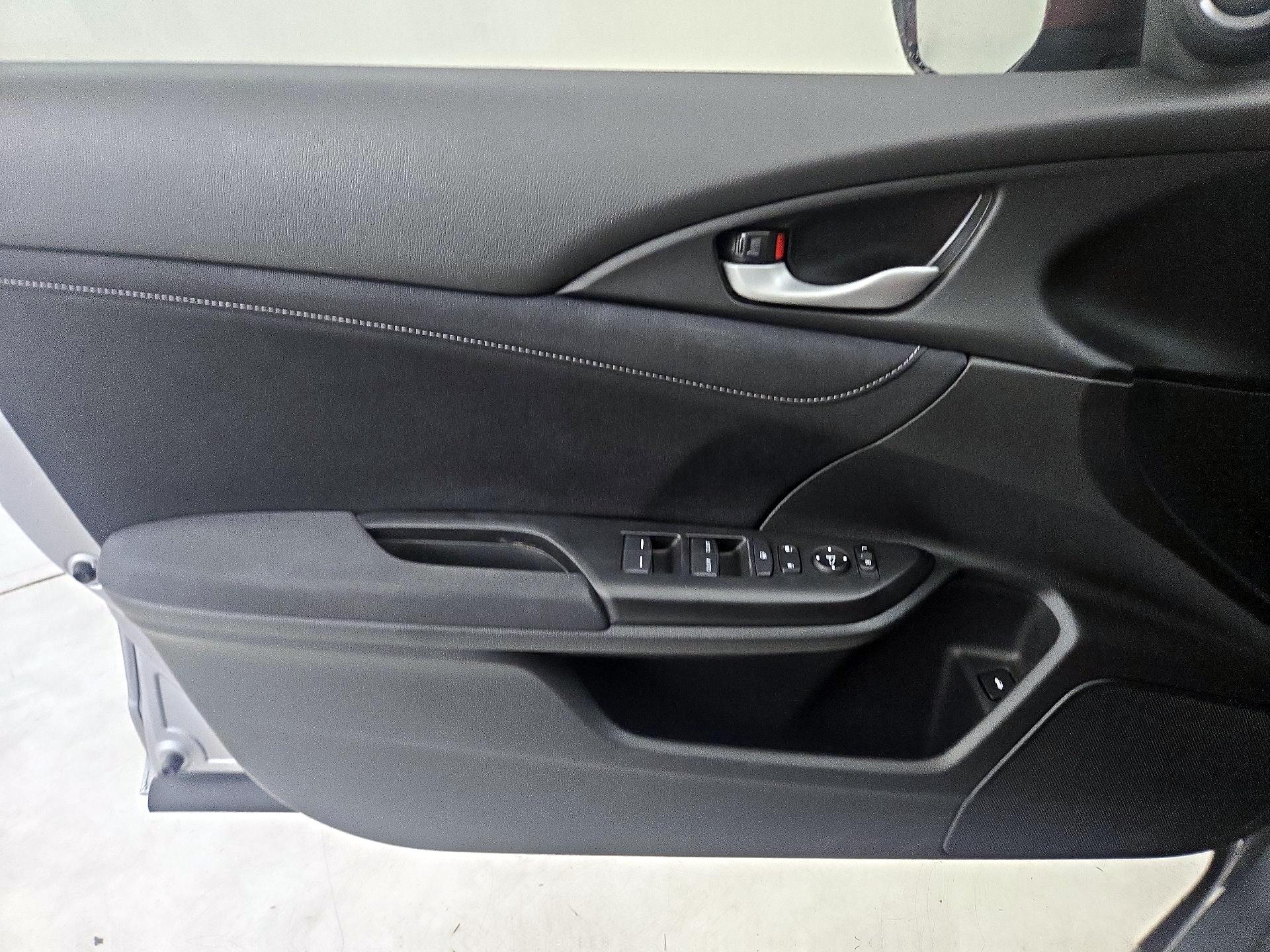 Thumbnail: 2022 Honda Insight - 12