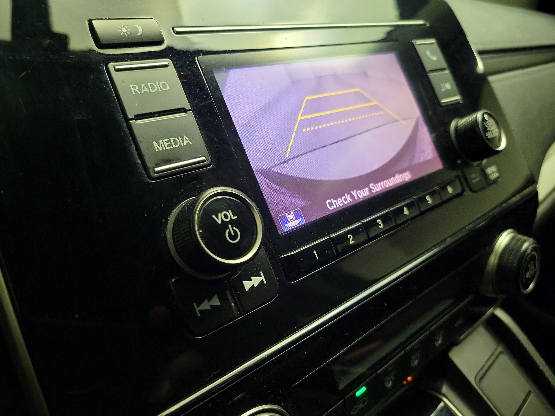 Thumbnail: 2018 Honda CR-V - 14
