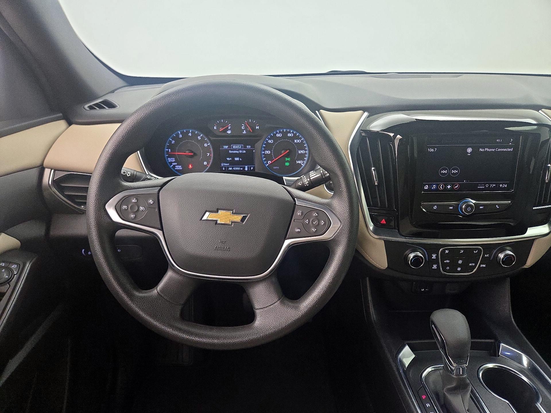 Thumbnail: 2022 Chevrolet Traverse - 10