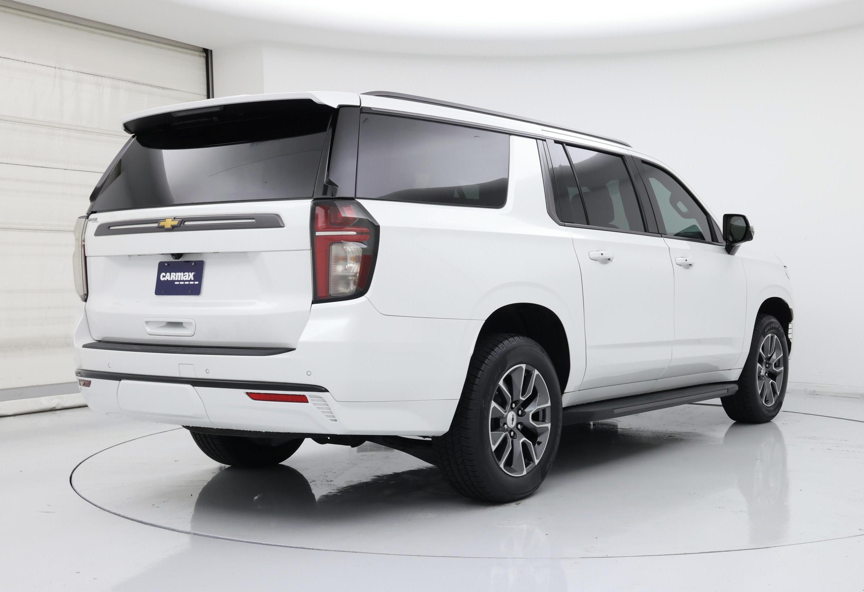 Thumbnail: 2022 Chevrolet Suburban - 8
