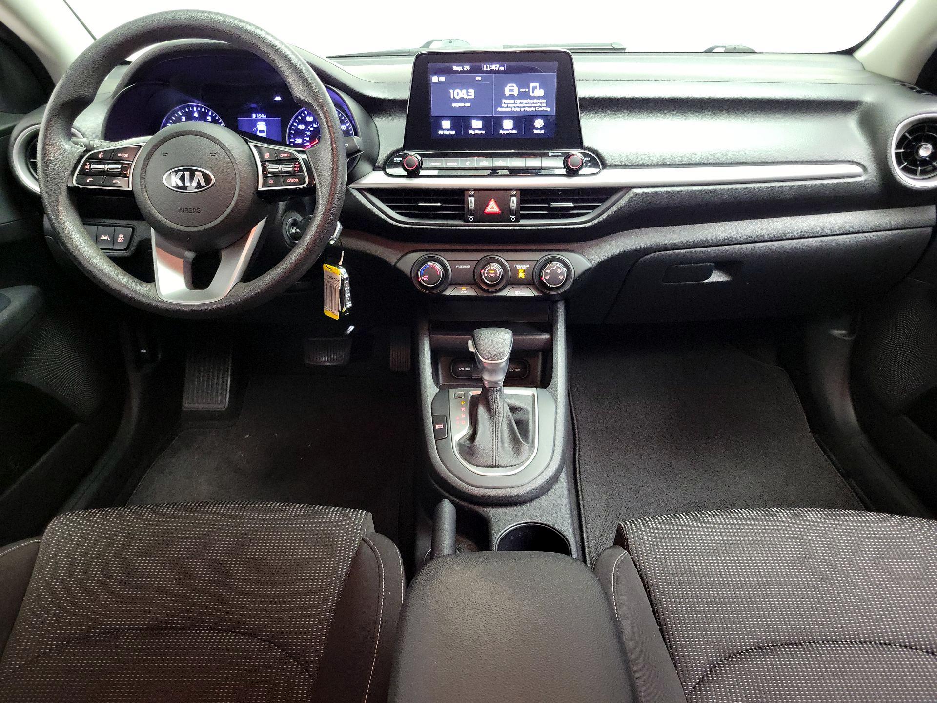 Thumbnail: 2020 Kia Forte - 9