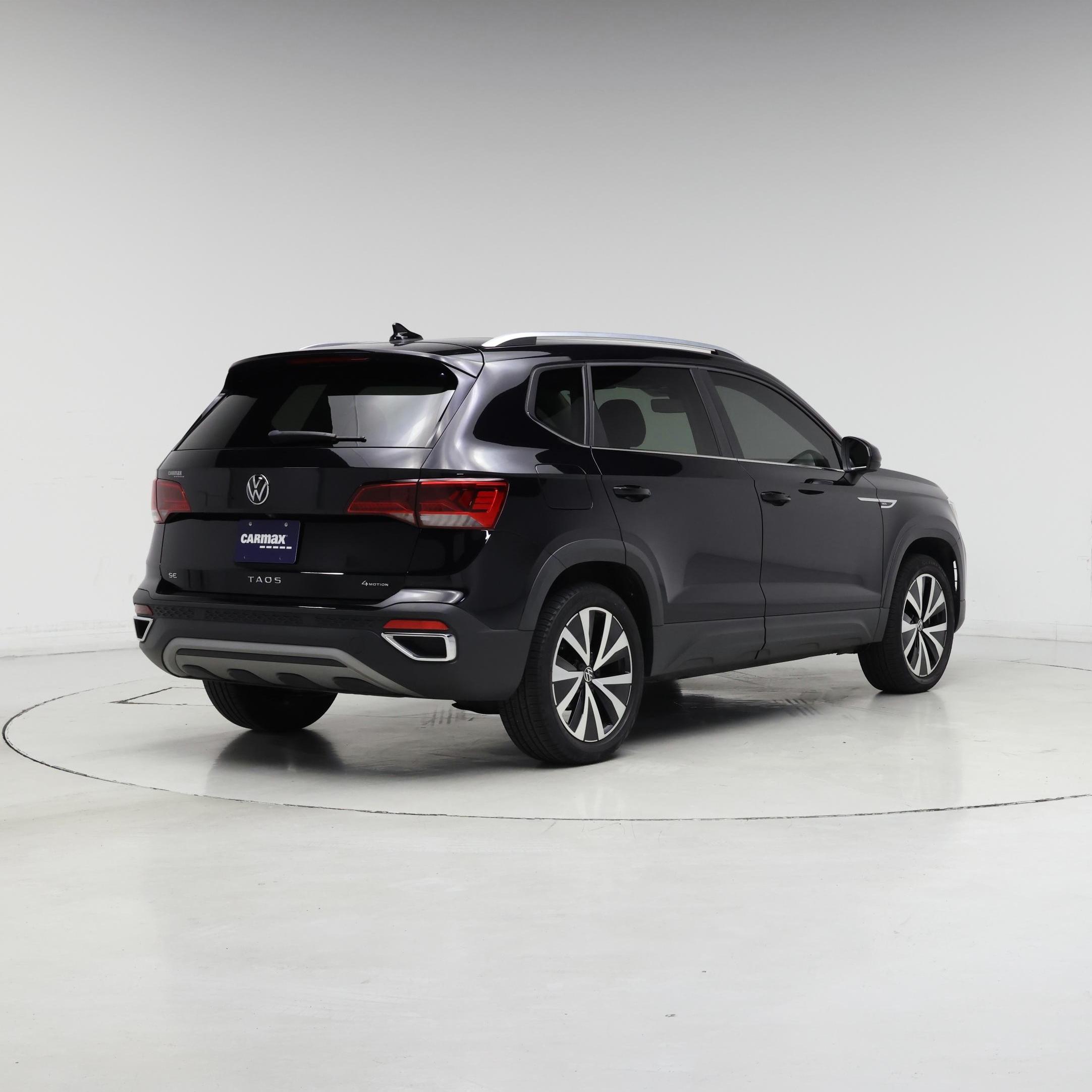 Thumbnail: 2022 Volkswagen Taos - 8