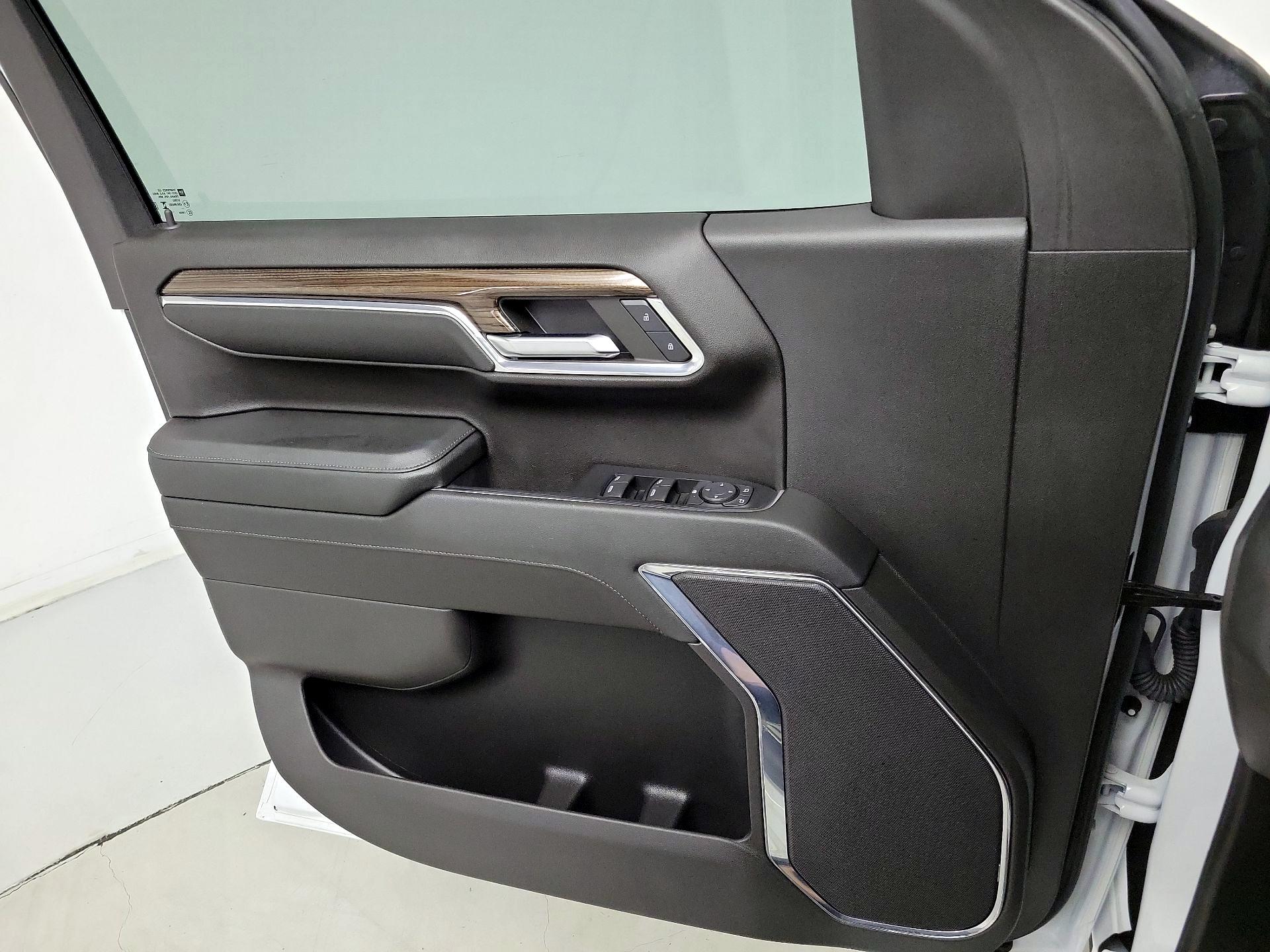 Thumbnail: 2024 Chevrolet Silverado 1500 - 12