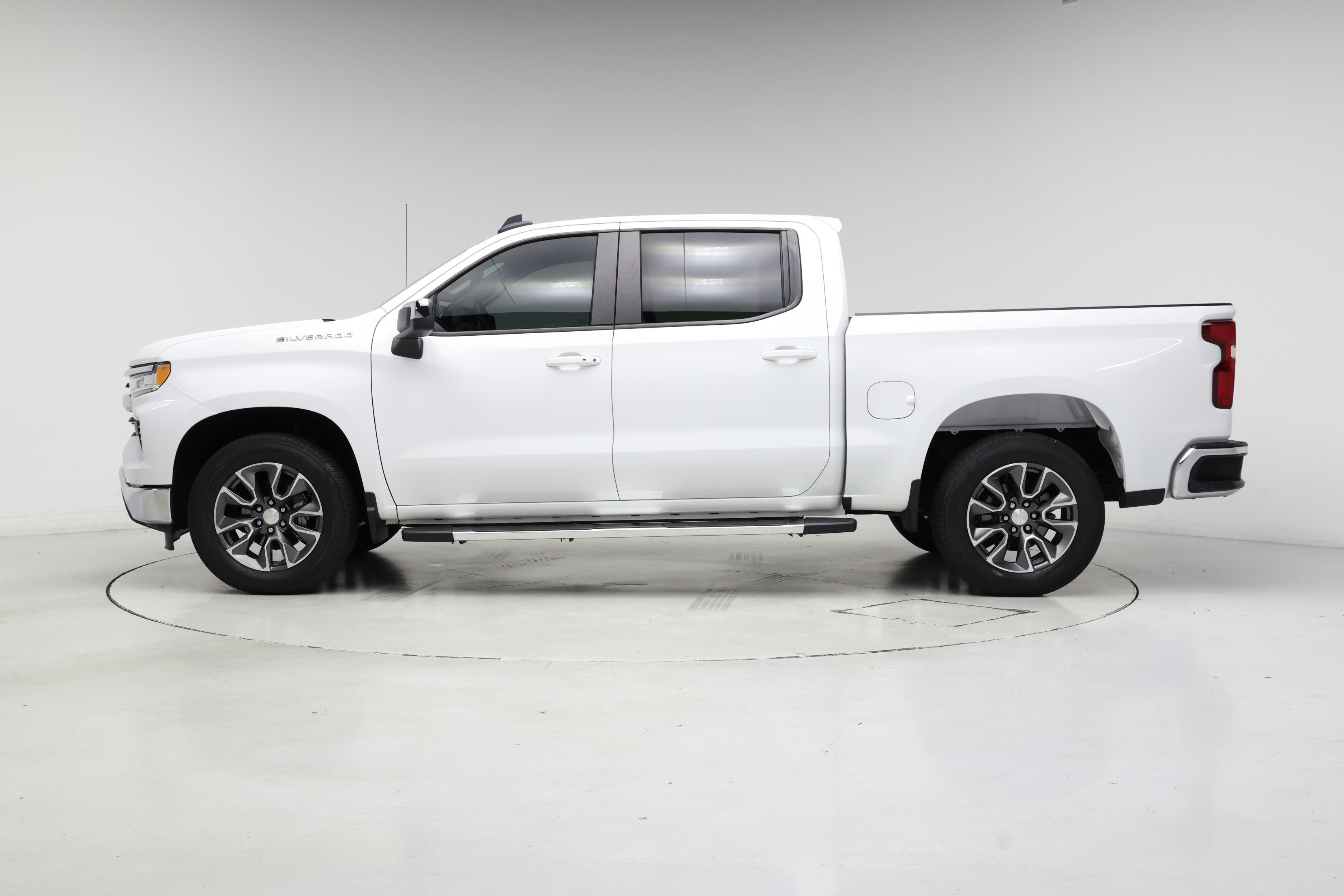 Thumbnail: 2024 Chevrolet Silverado 1500 - 3