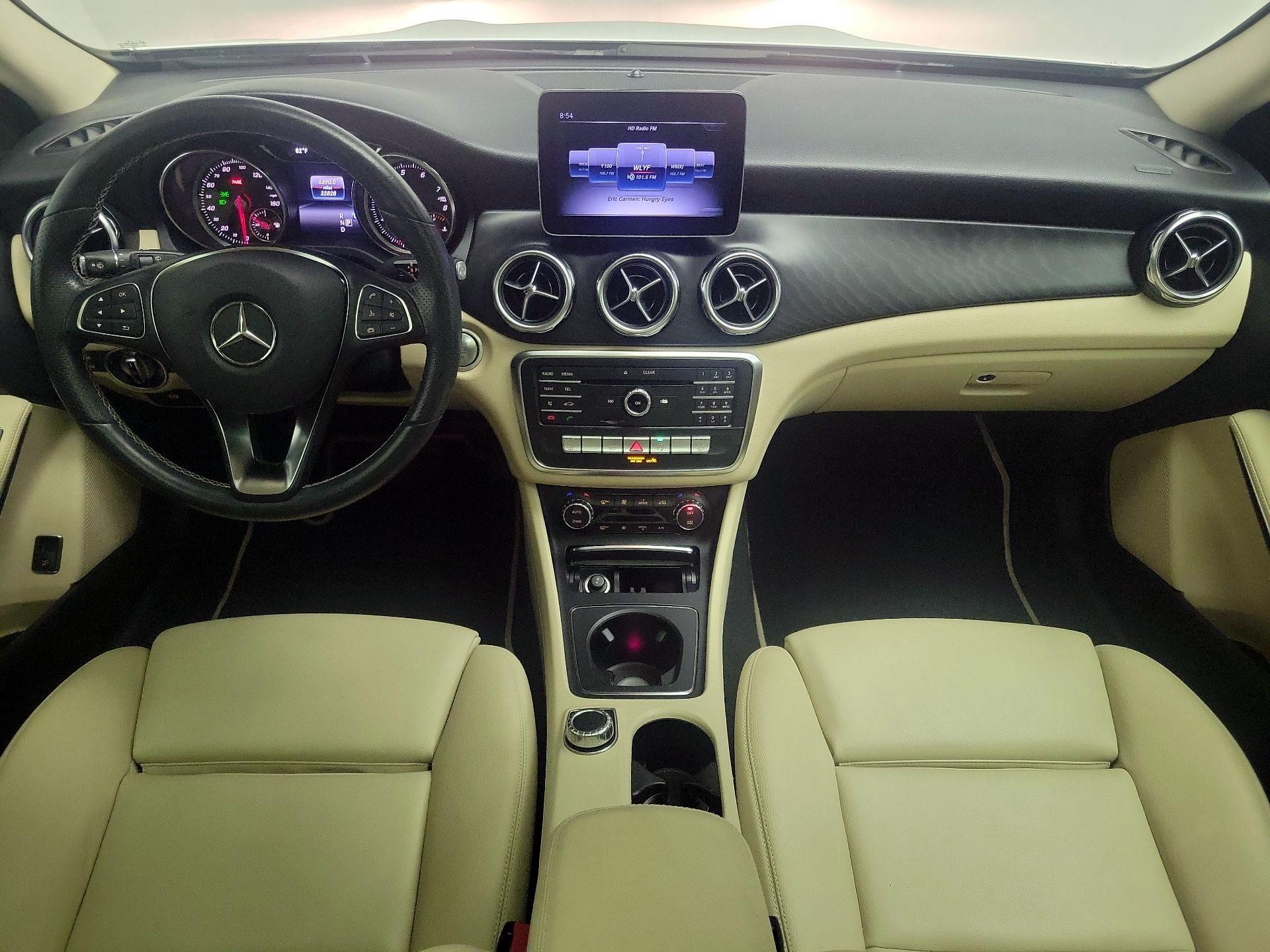 Thumbnail: 2020 Mercedes-Benz GLA - 9