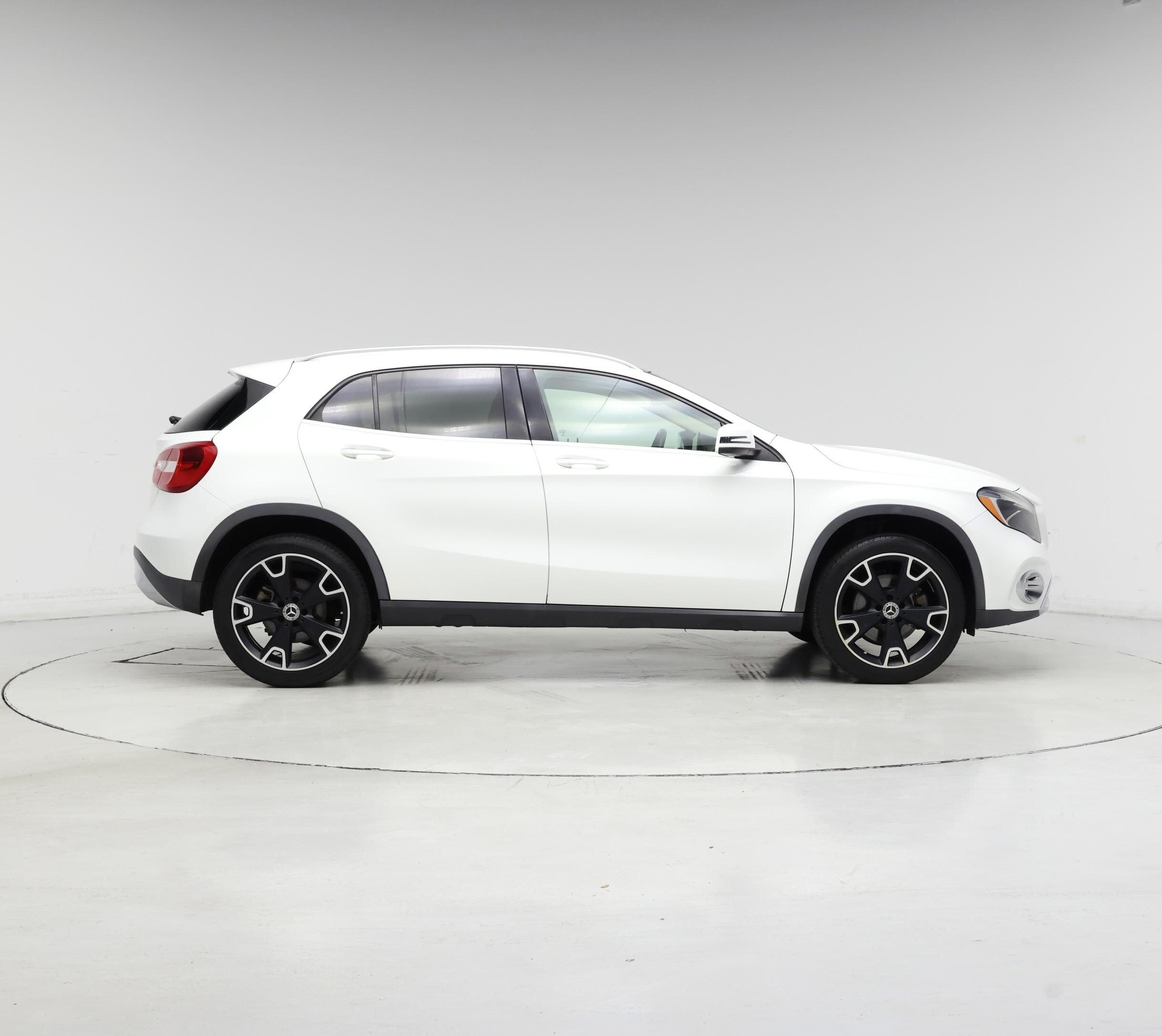 Thumbnail: 2020 Mercedes-Benz GLA - 7