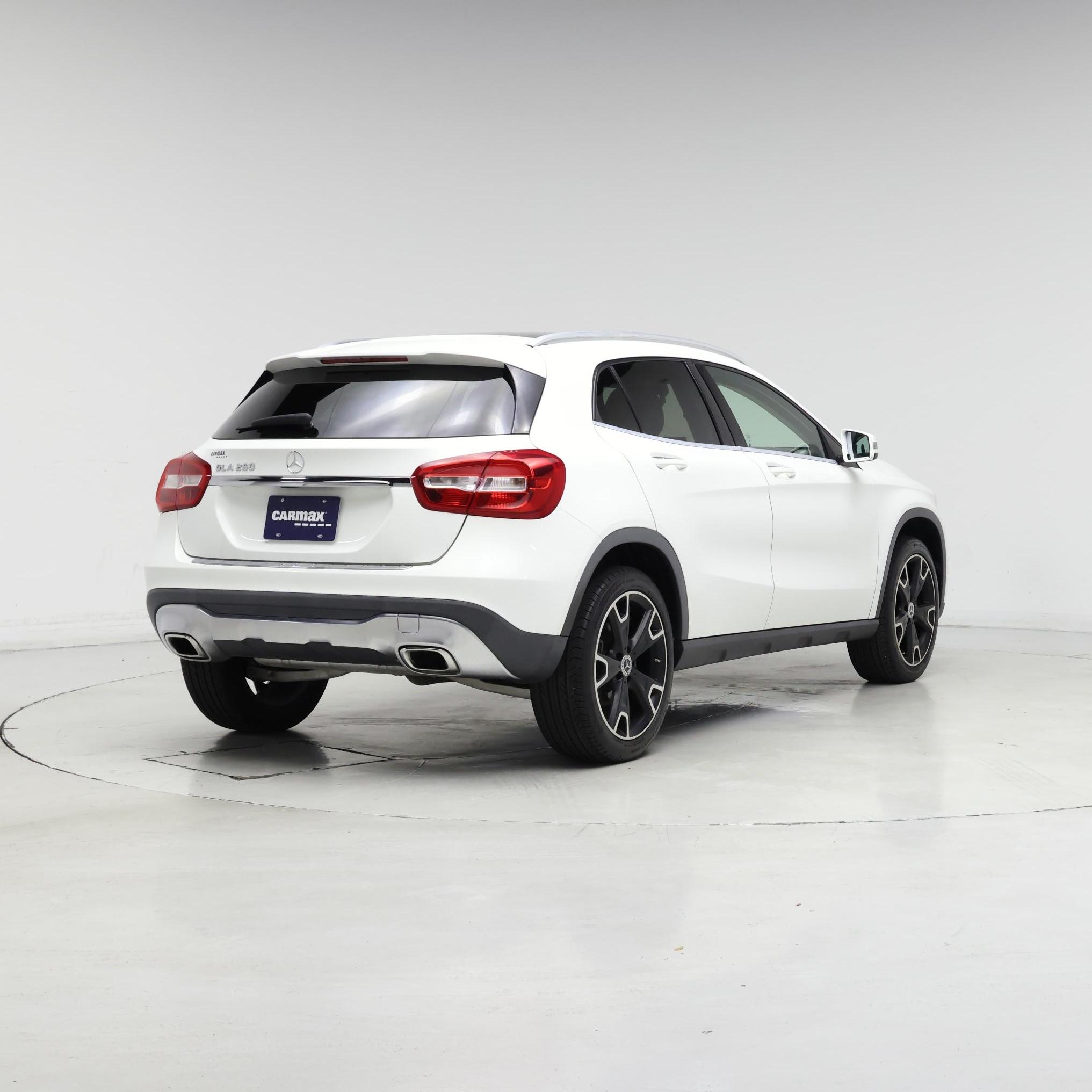 Thumbnail: 2020 Mercedes-Benz GLA - 8