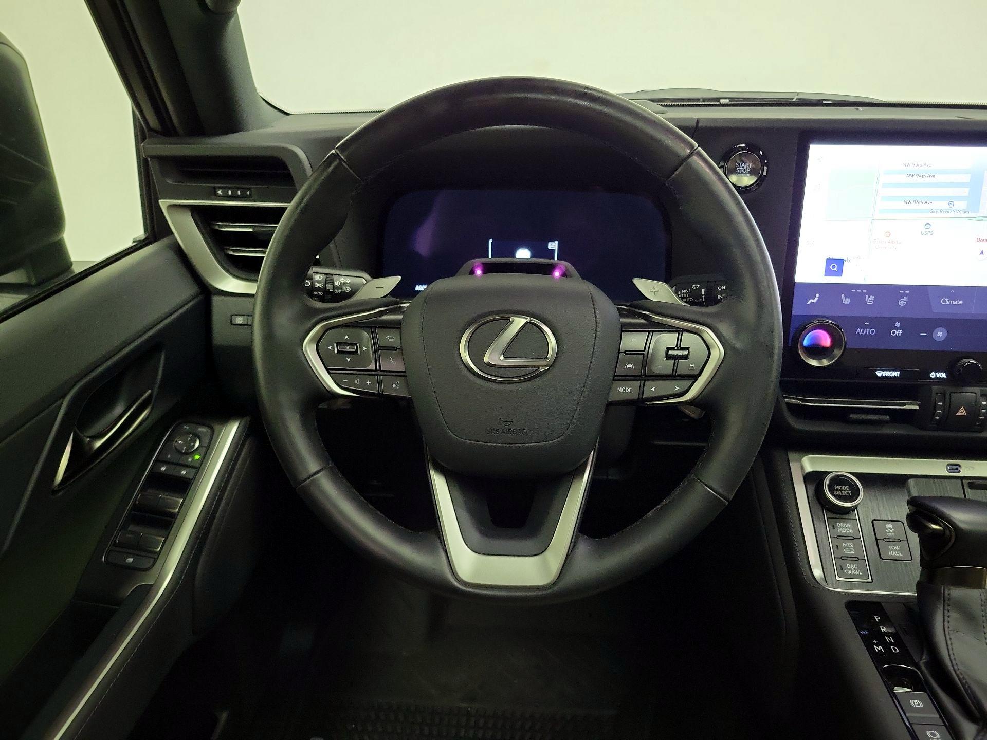 Thumbnail: 2024 Lexus GX - 10