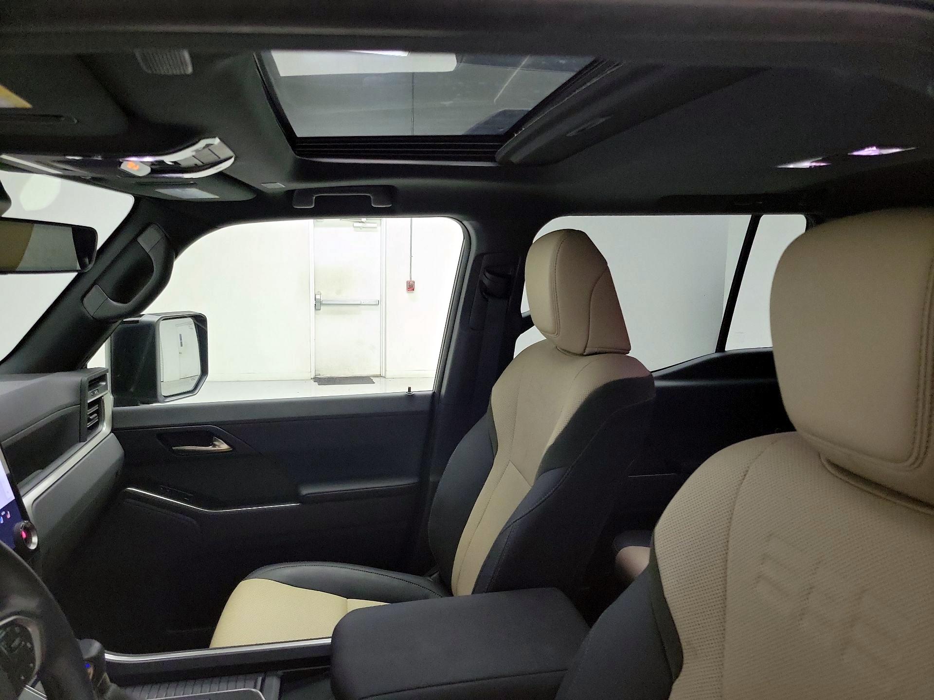 Thumbnail: 2024 Lexus GX - 20