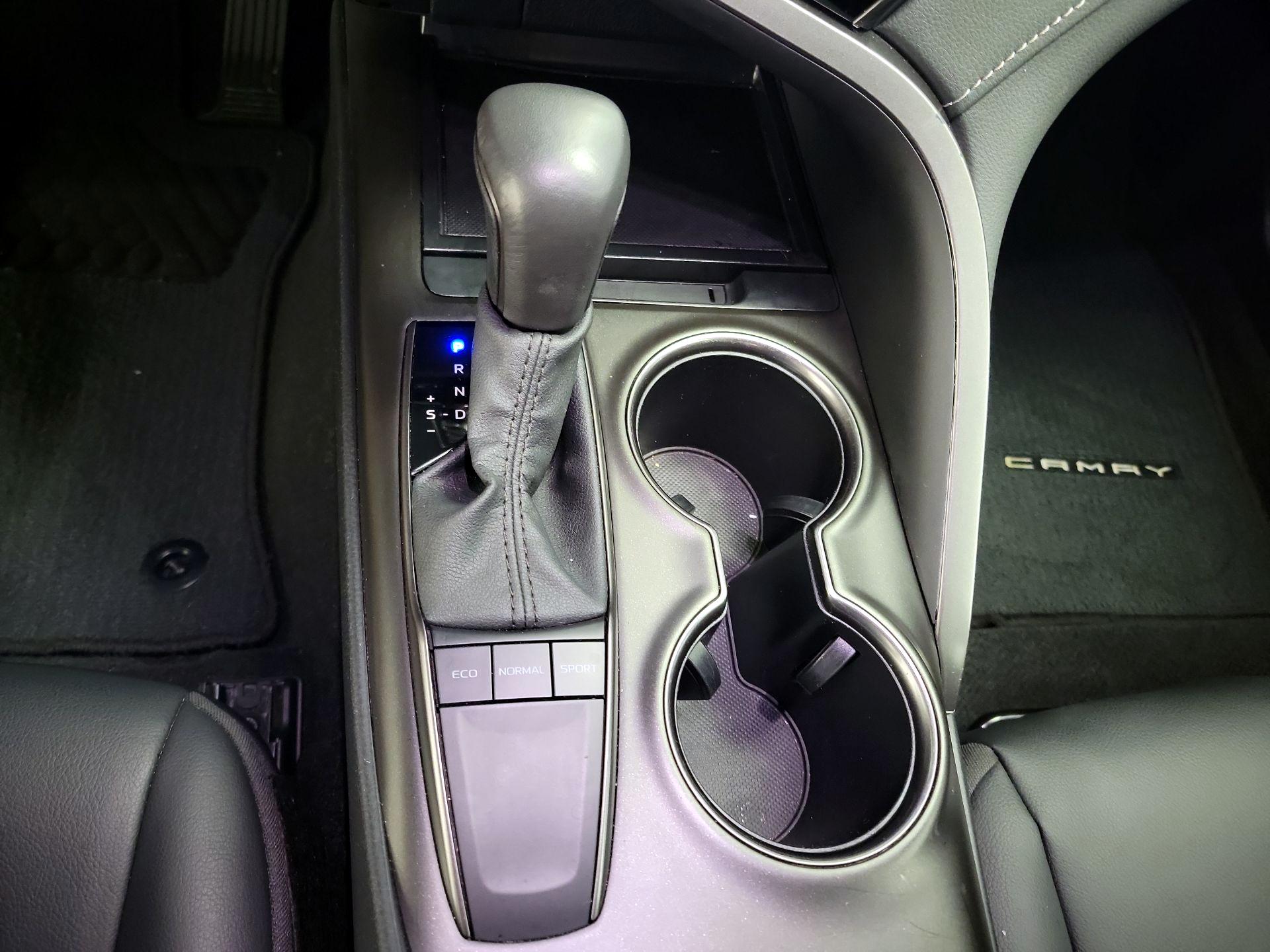 Thumbnail: 2024 Toyota Camry - 18