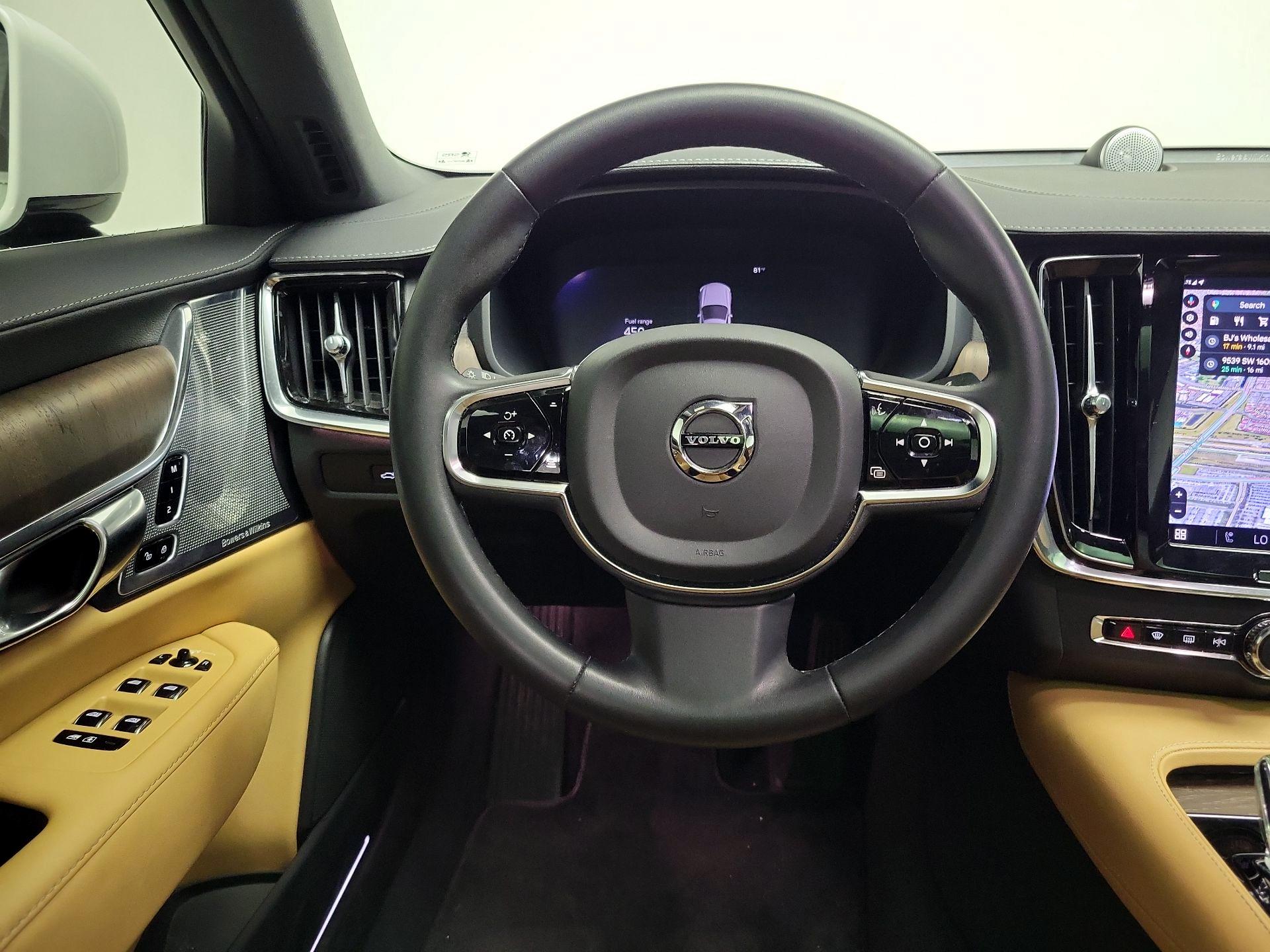 Thumbnail: 2023 Volvo S90 - 10