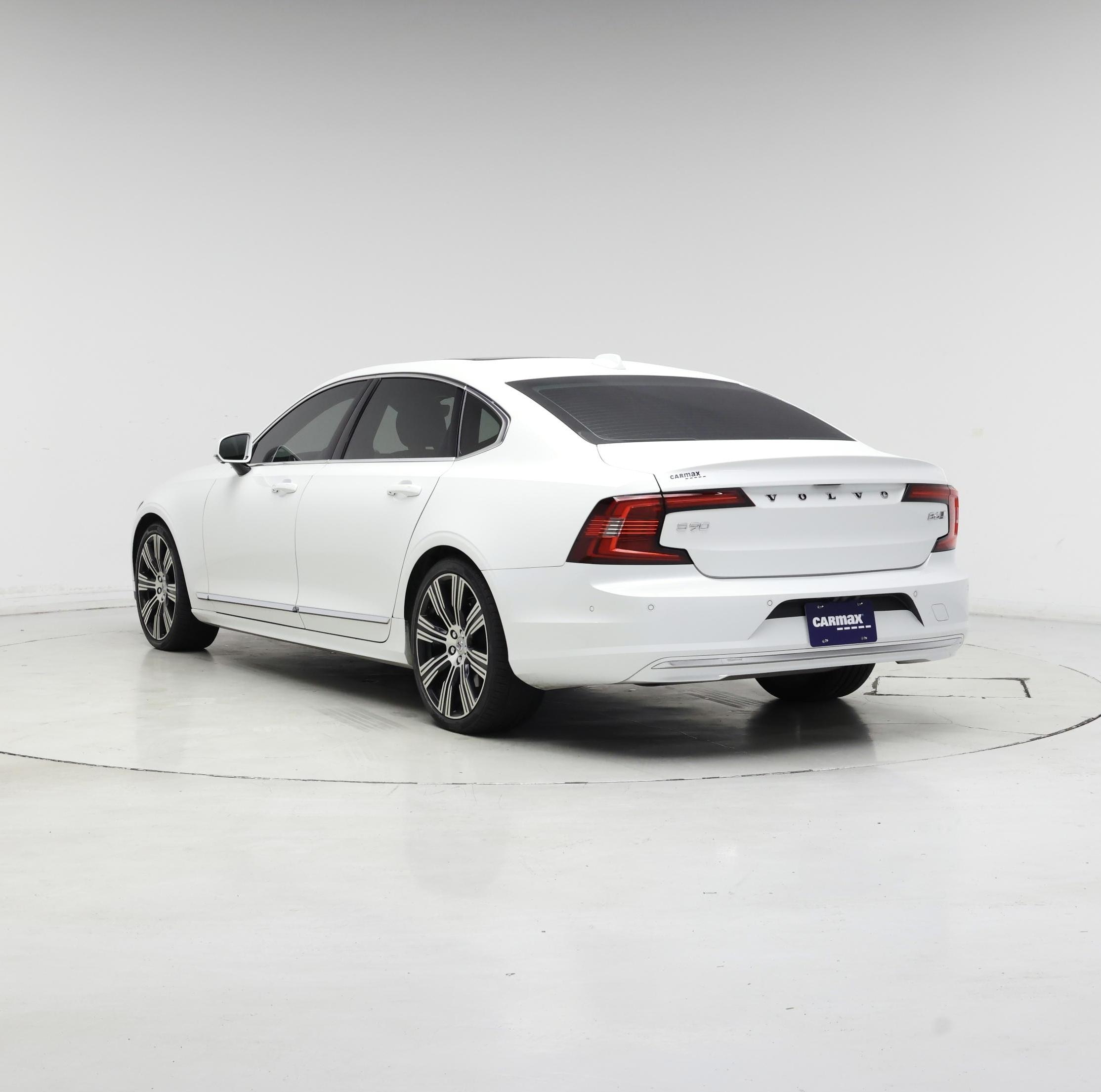 Thumbnail: 2023 Volvo S90 - 2