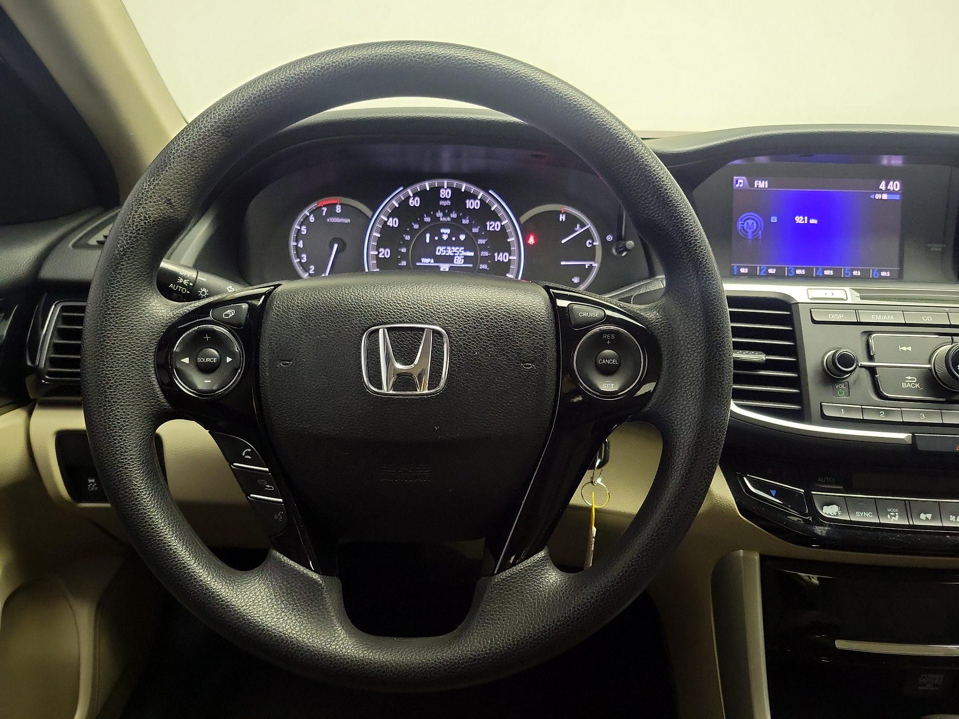 Thumbnail: 2017 Honda Accord - 10