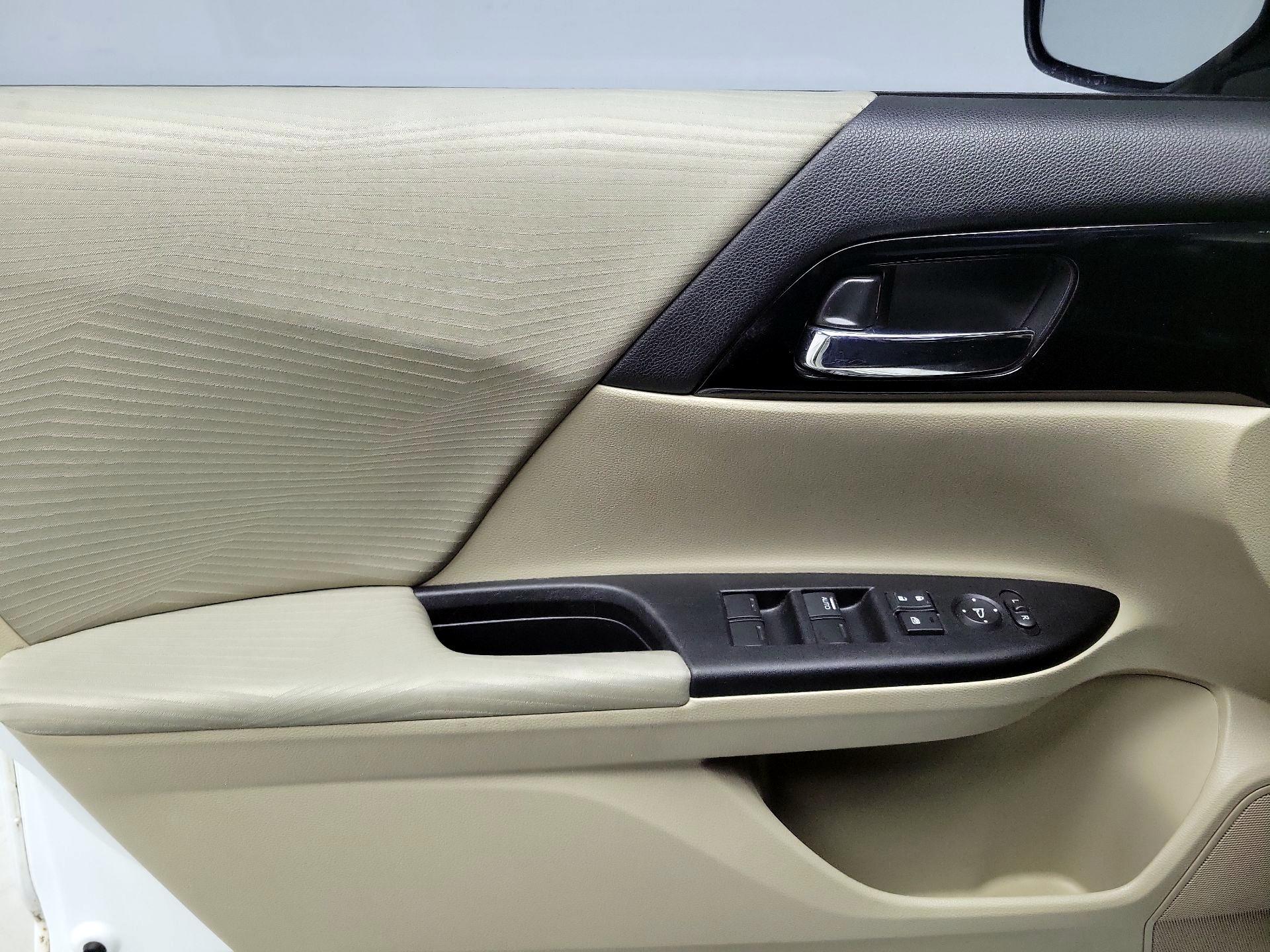 Thumbnail: 2017 Honda Accord - 12