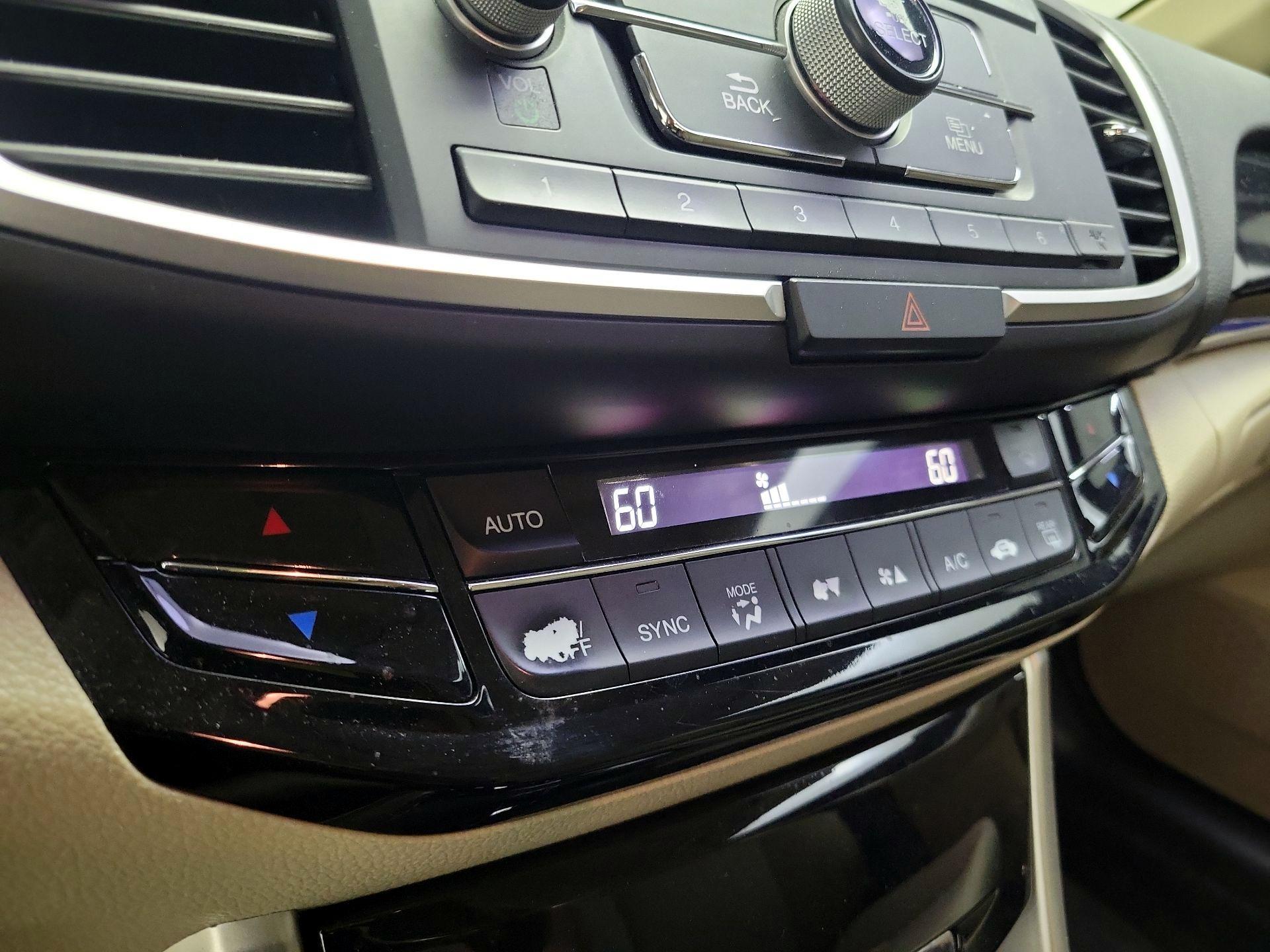 Thumbnail: 2017 Honda Accord - 16