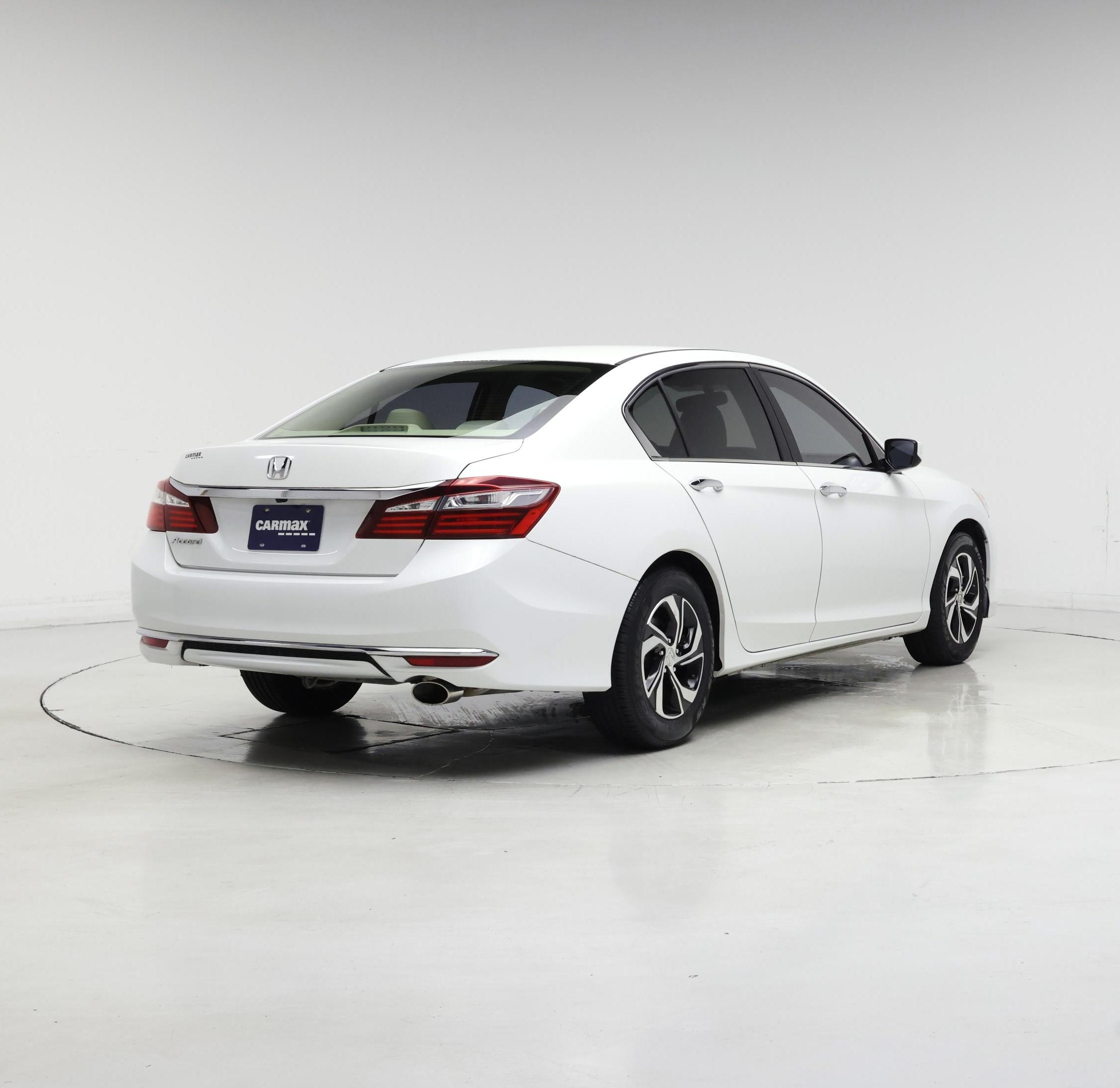 Thumbnail: 2017 Honda Accord - 8
