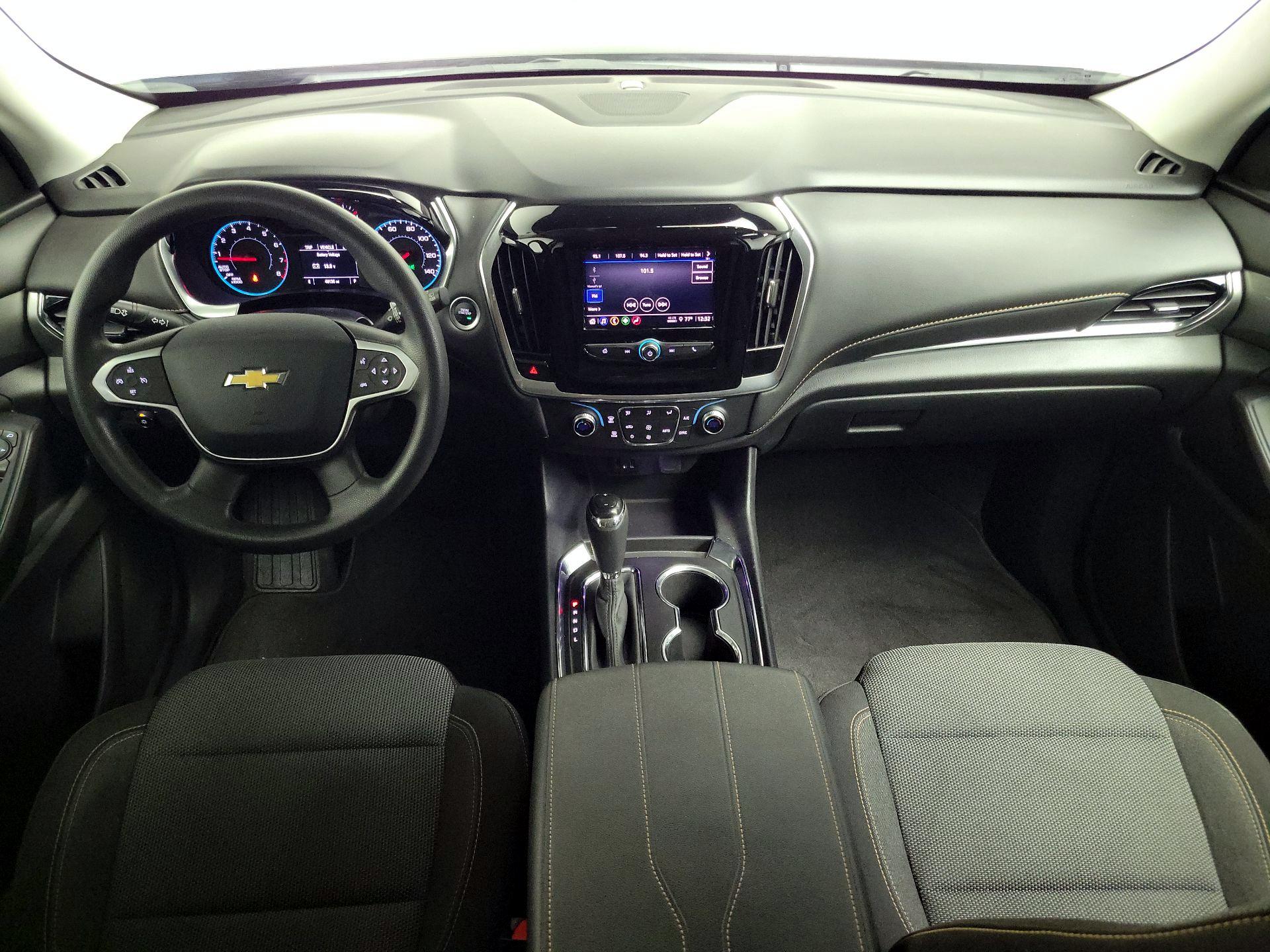 Thumbnail: 2020 Chevrolet Traverse - 9