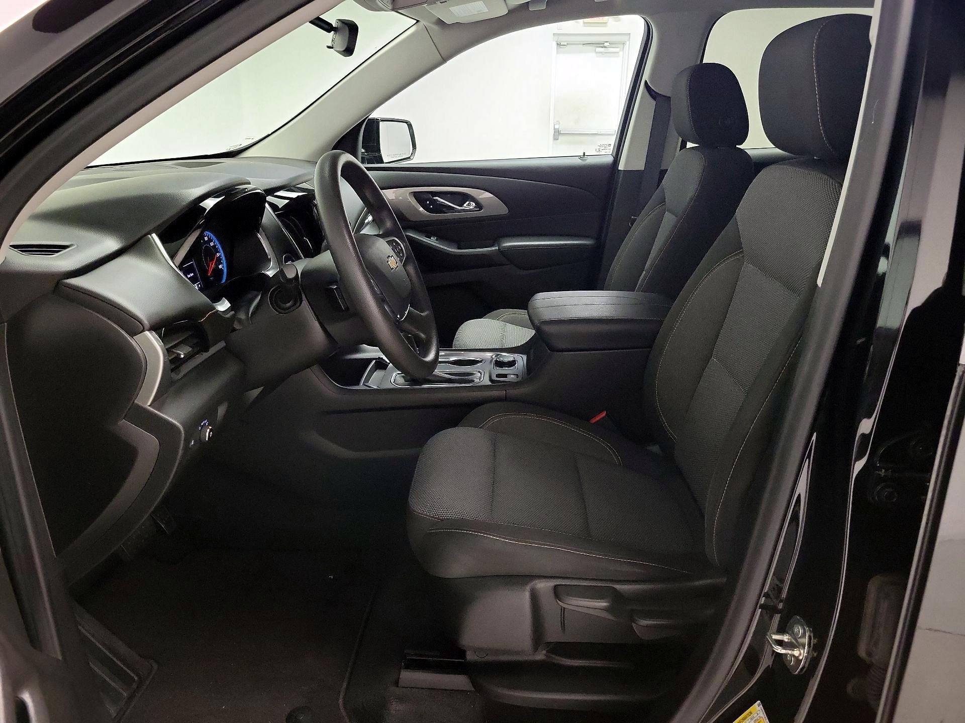Thumbnail: 2020 Chevrolet Traverse - 11