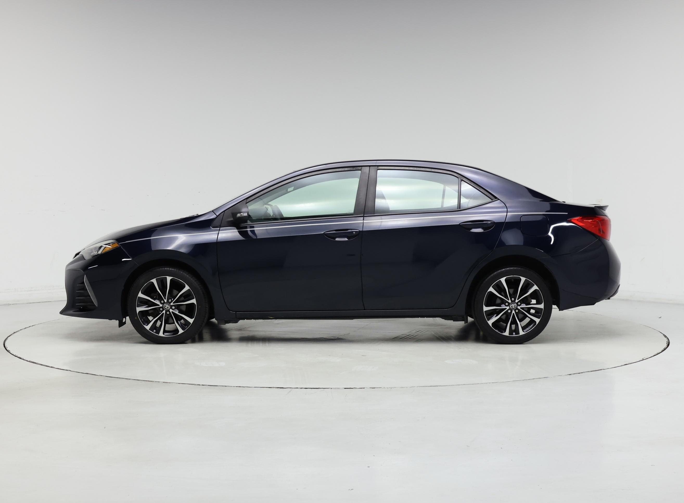 Thumbnail: 2019 Toyota Corolla - 3