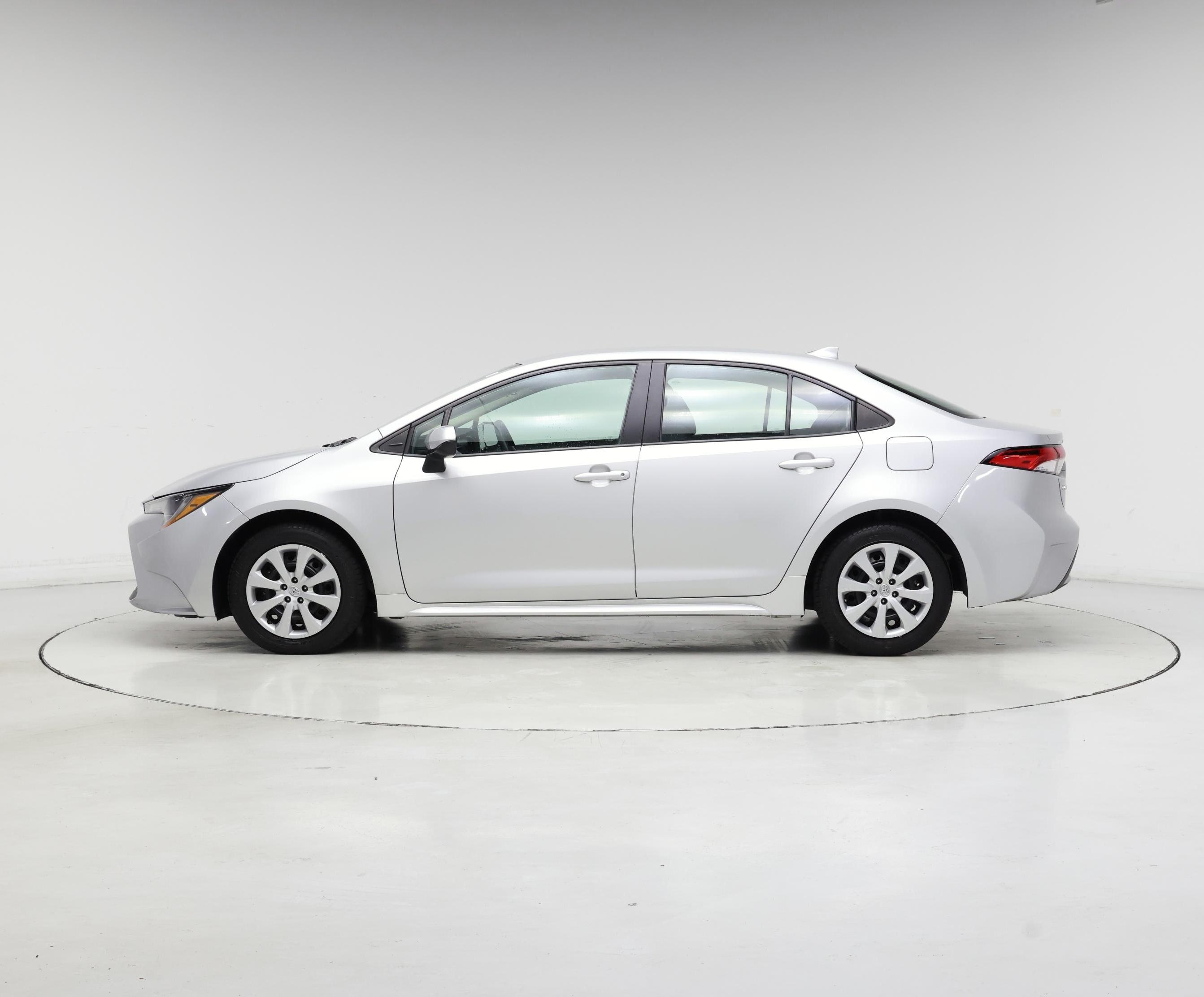 Thumbnail: 2022 Toyota Corolla - 3
