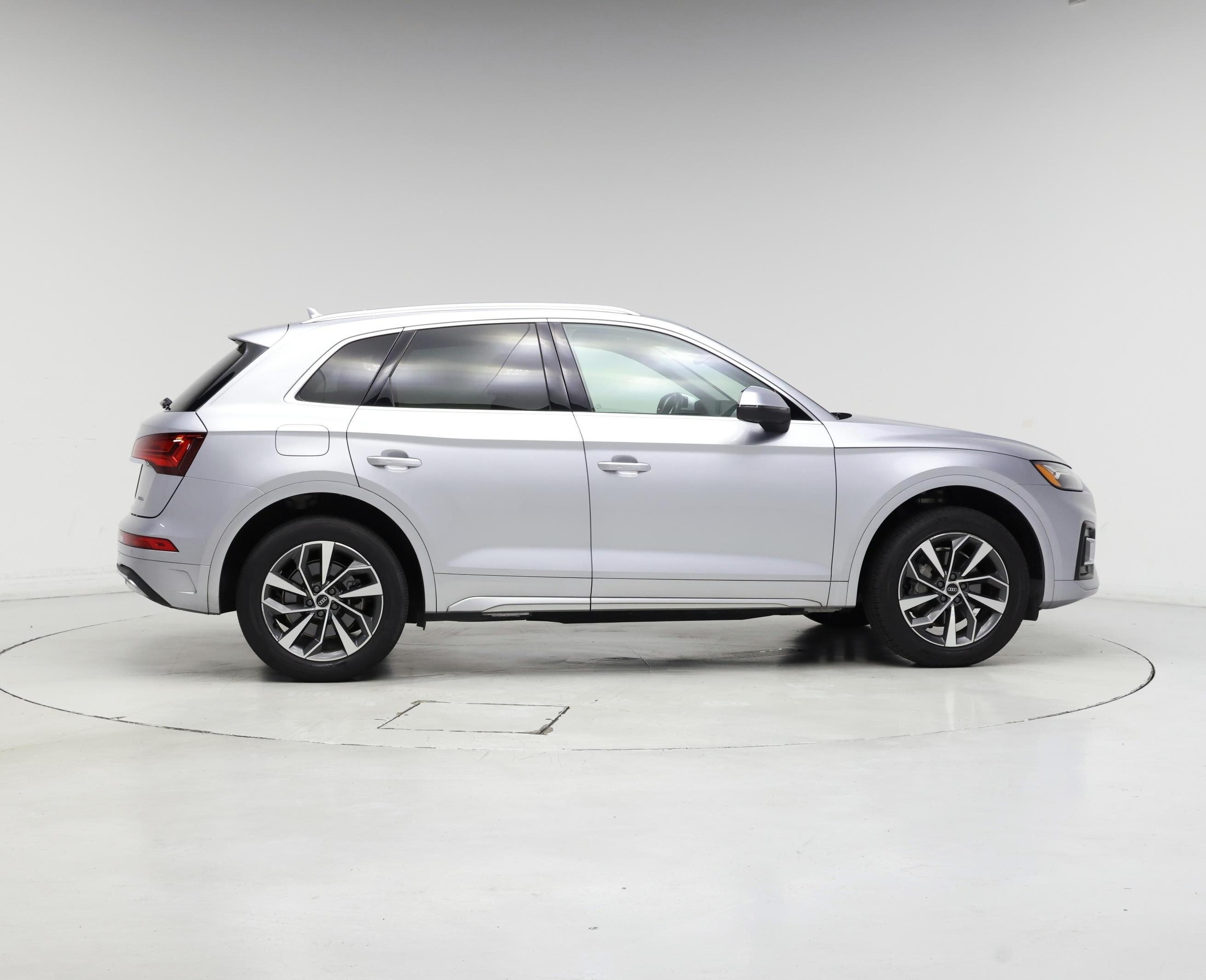 Thumbnail: 2021 Audi Q5 - 7