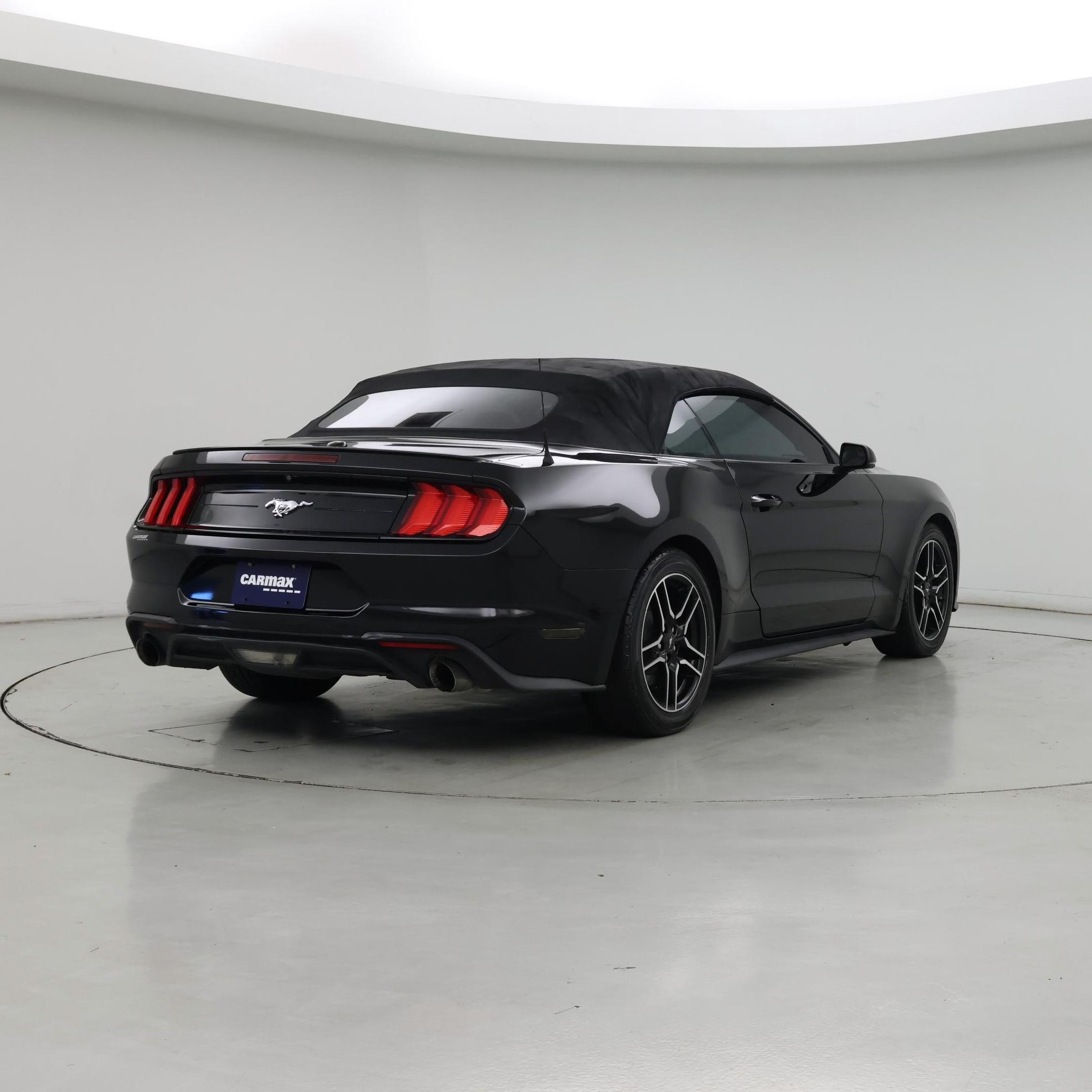 Thumbnail: 2018 Ford Mustang - 8