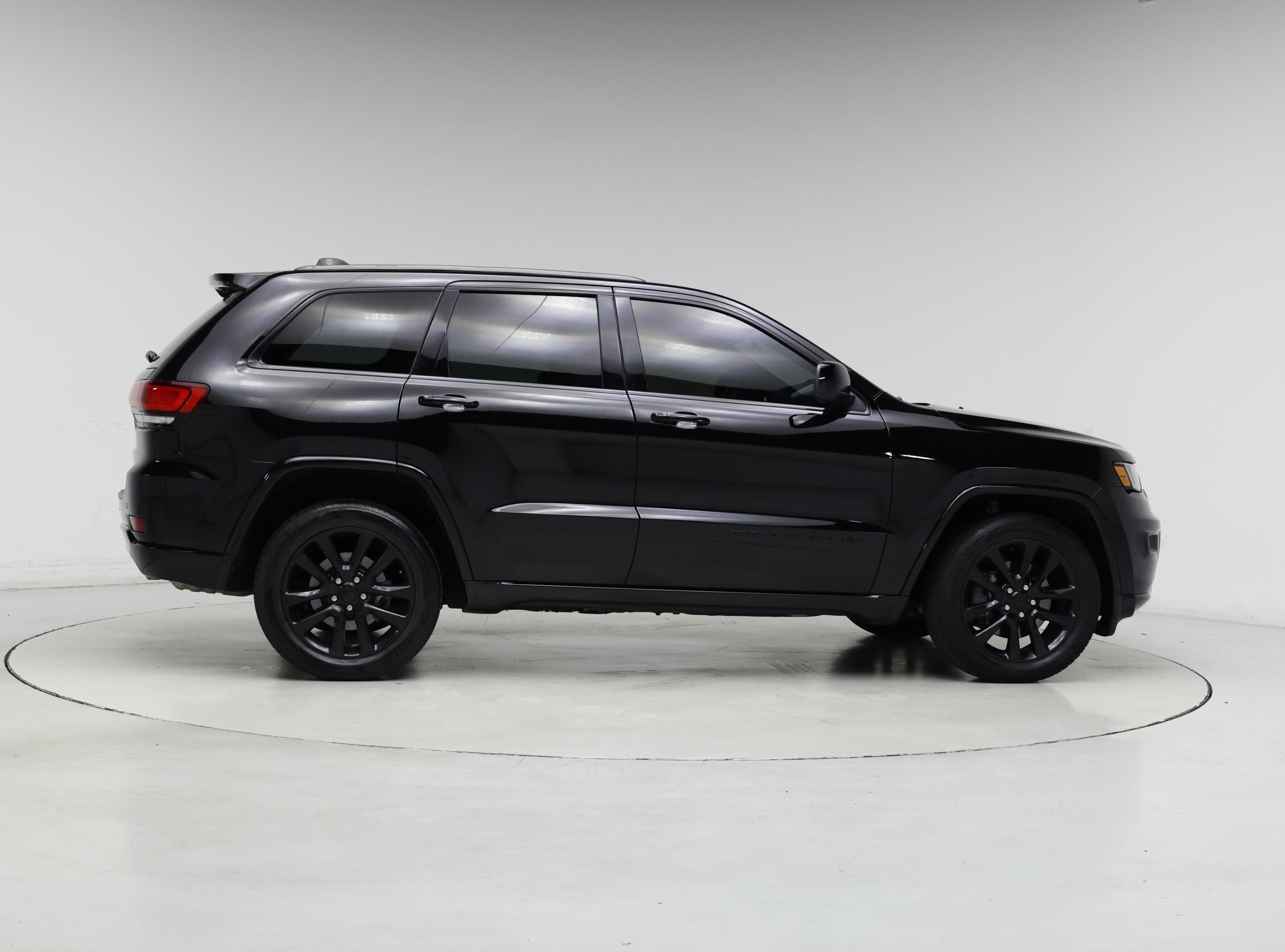 Thumbnail: 2021 Jeep Grand Cherokee - 7