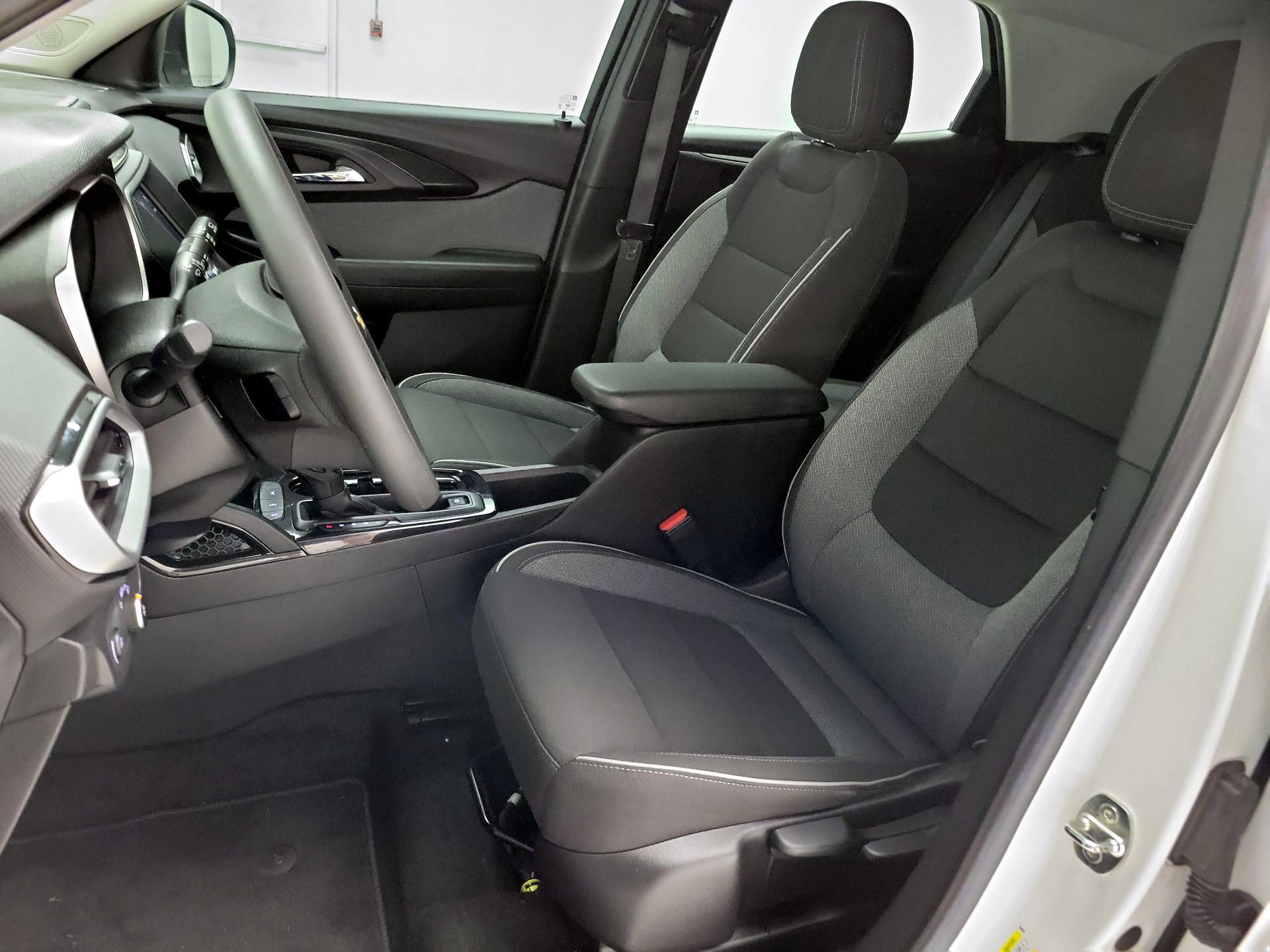 Thumbnail: 2021 Chevrolet TrailBlazer - 11