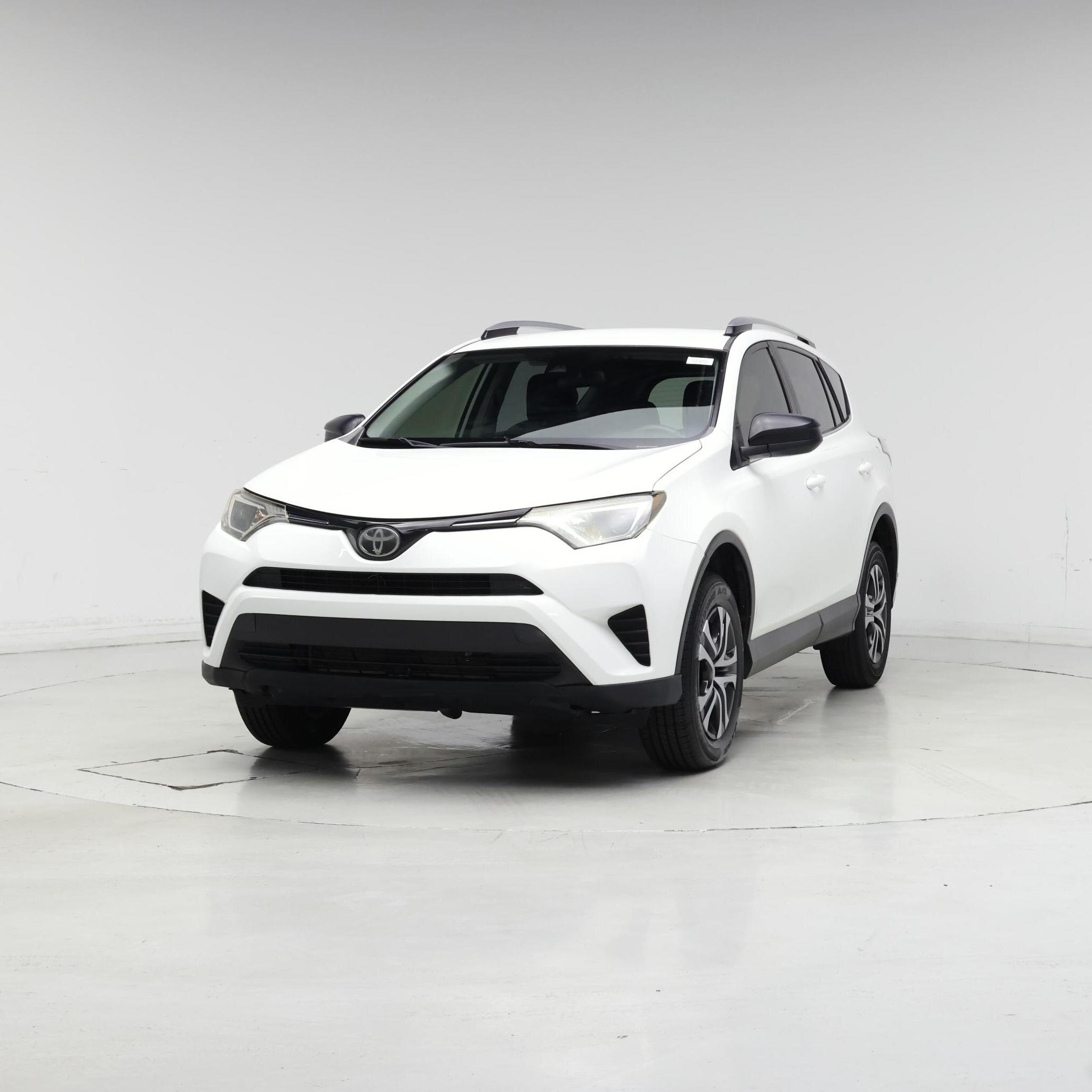 Thumbnail: 2018 Toyota RAV4 - 4