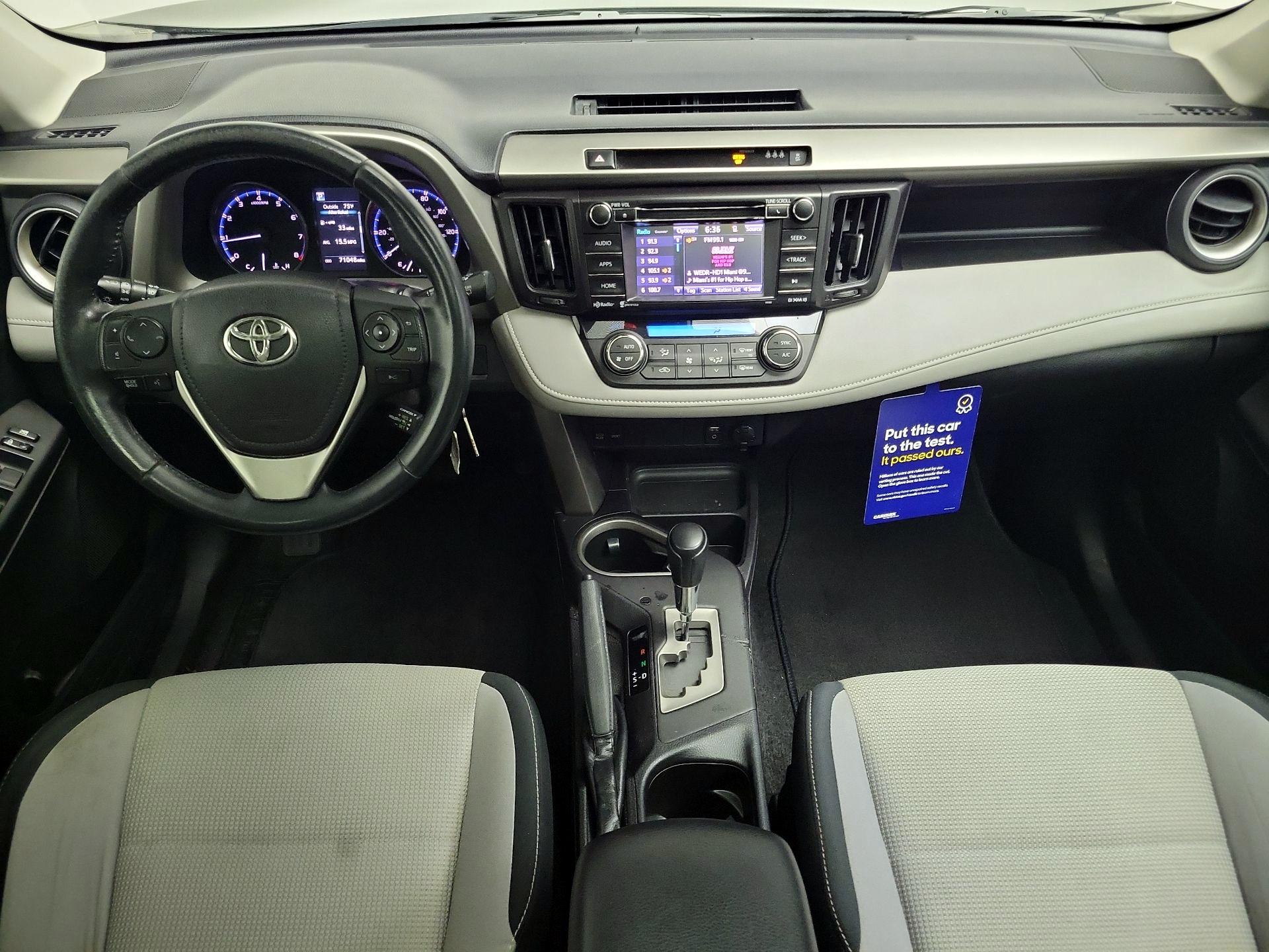 Thumbnail: 2017 Toyota RAV4 - 9