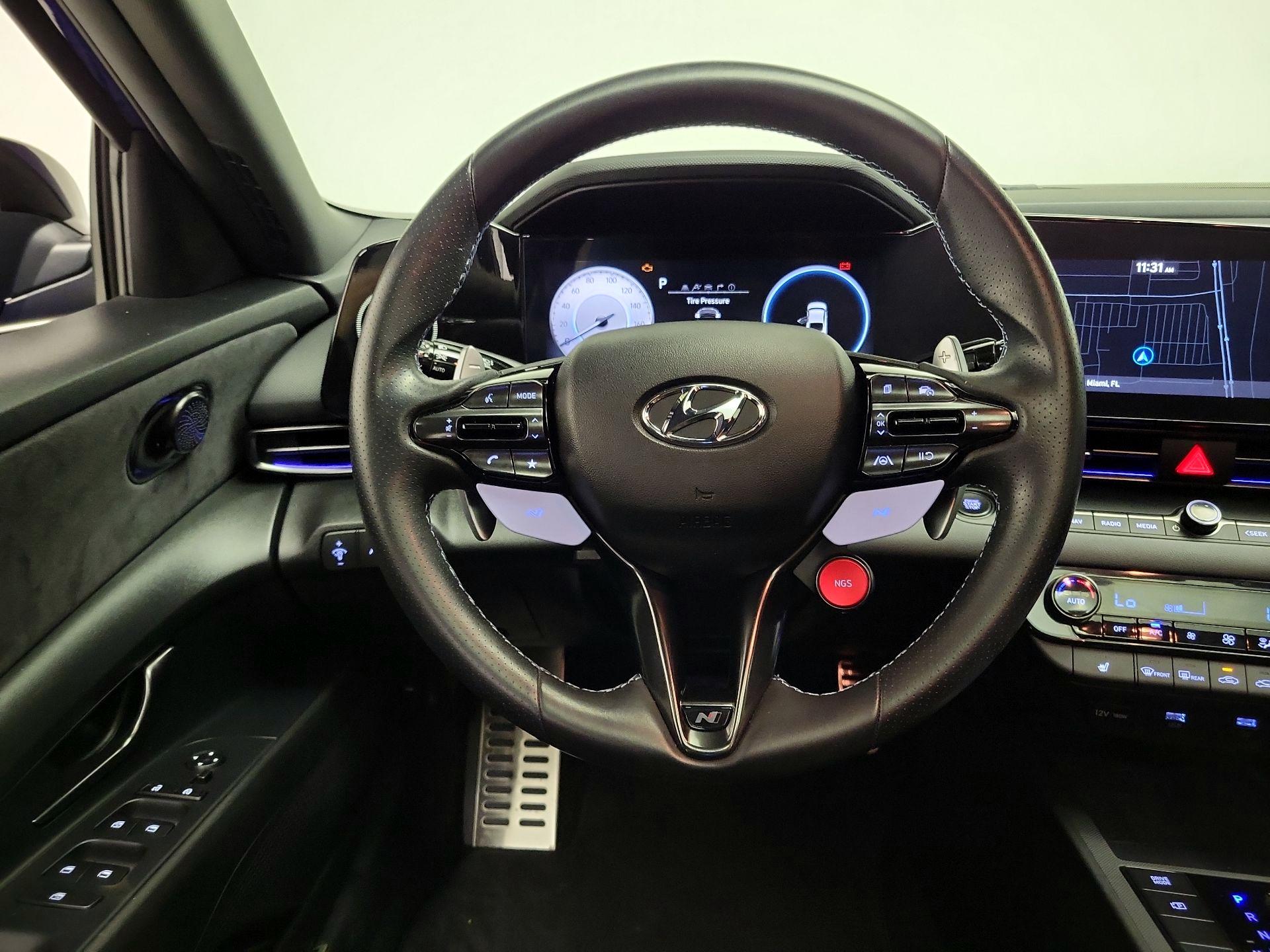 Thumbnail: 2023 Hyundai Elantra - 10