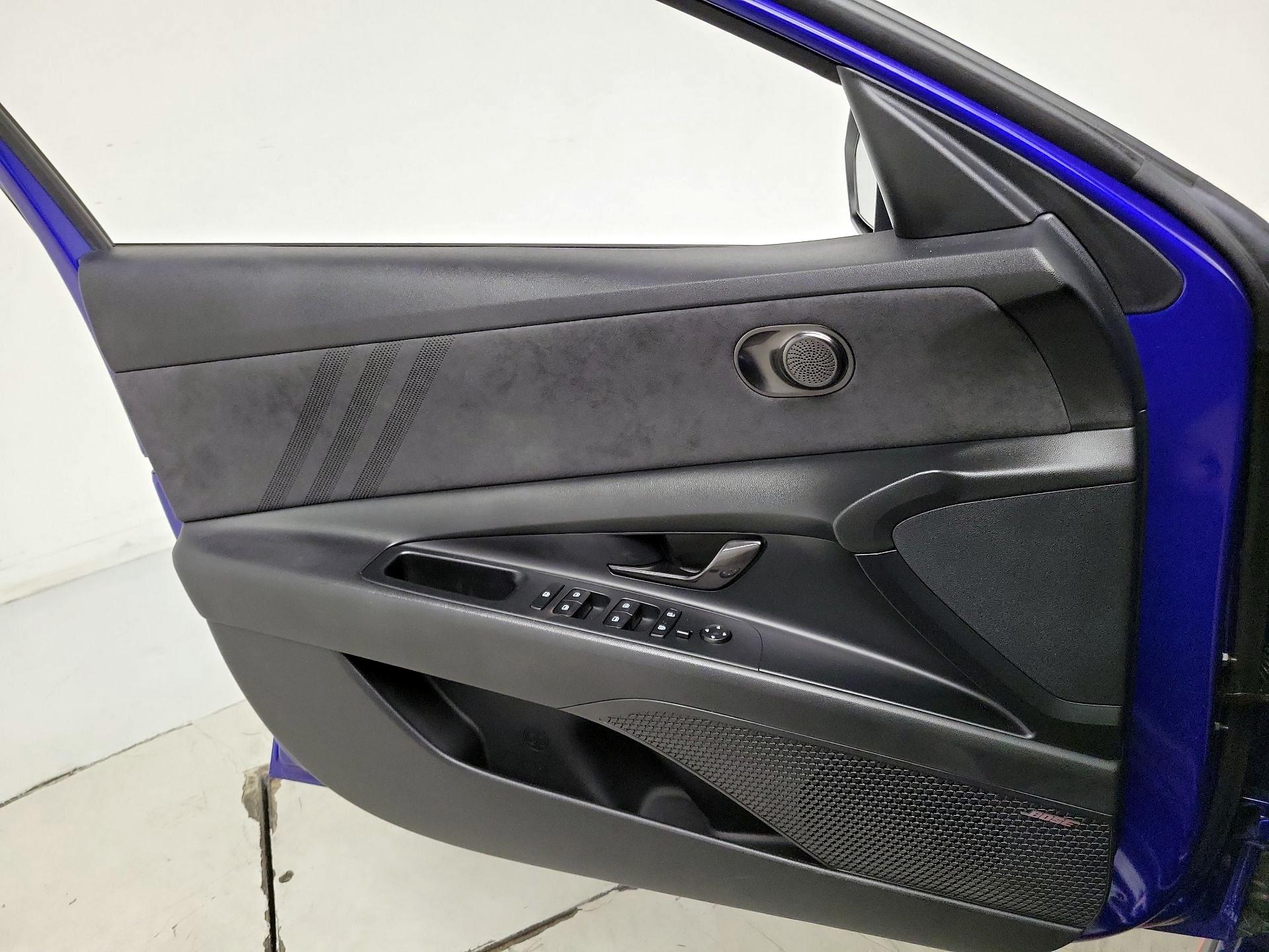 Thumbnail: 2023 Hyundai Elantra - 12