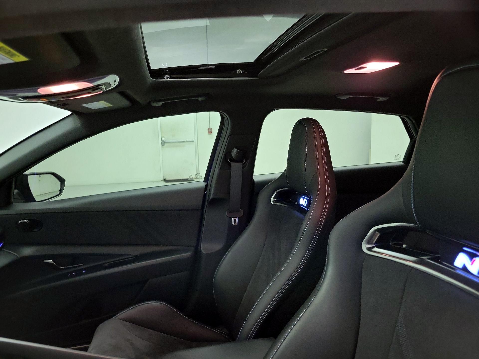 Thumbnail: 2023 Hyundai Elantra - 20