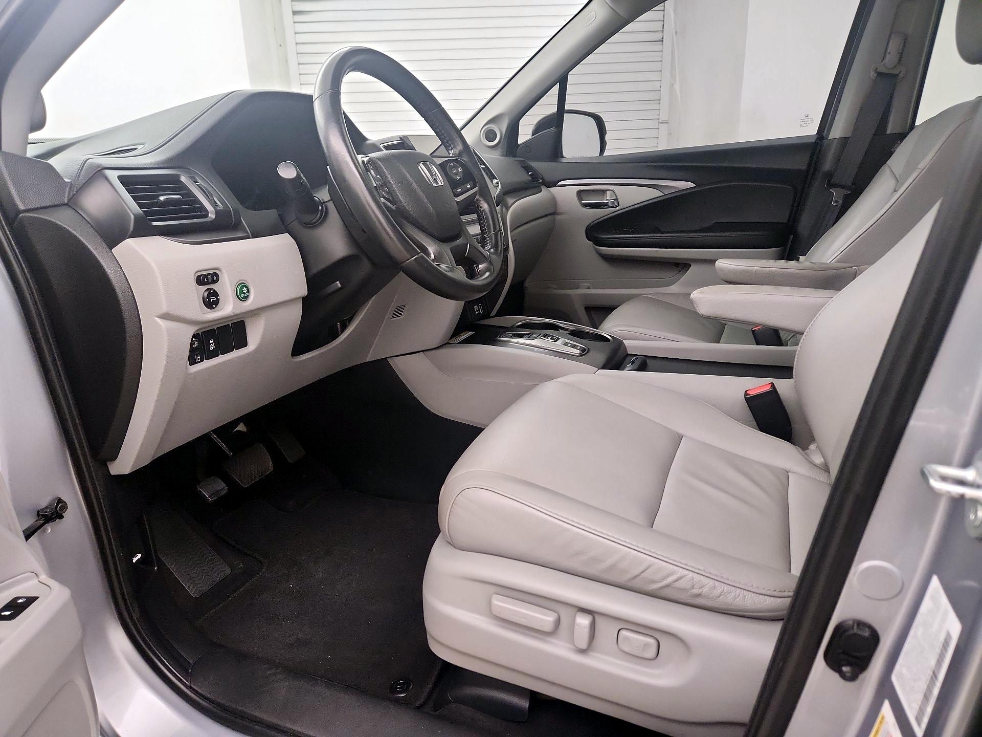 Thumbnail: 2021 Honda Pilot - 11