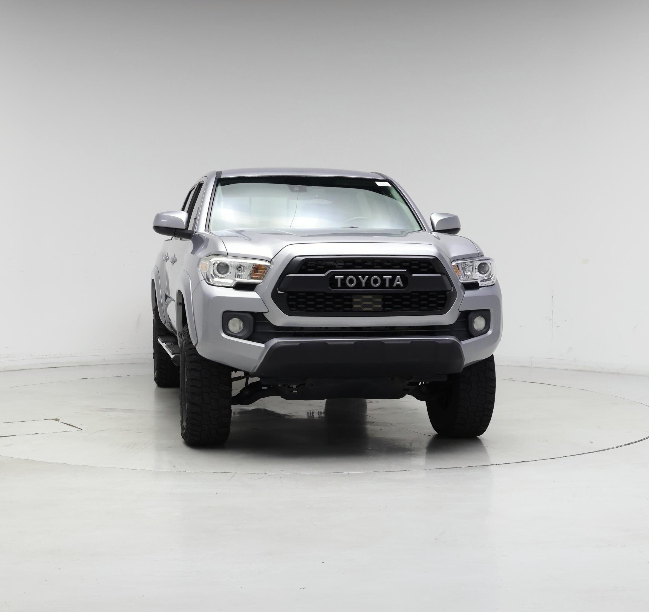Thumbnail: 2019 Toyota Tacoma - 5